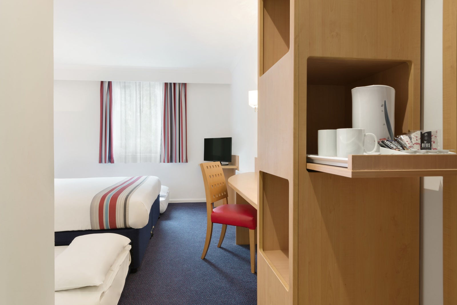 1 Double 2 Single Bed Room