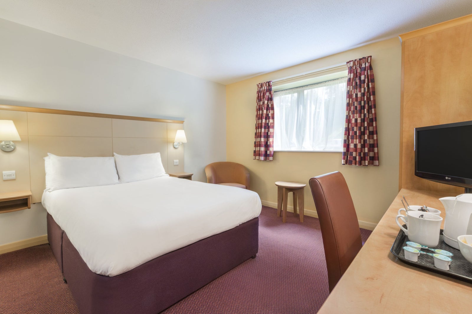 1 Double Bed Room