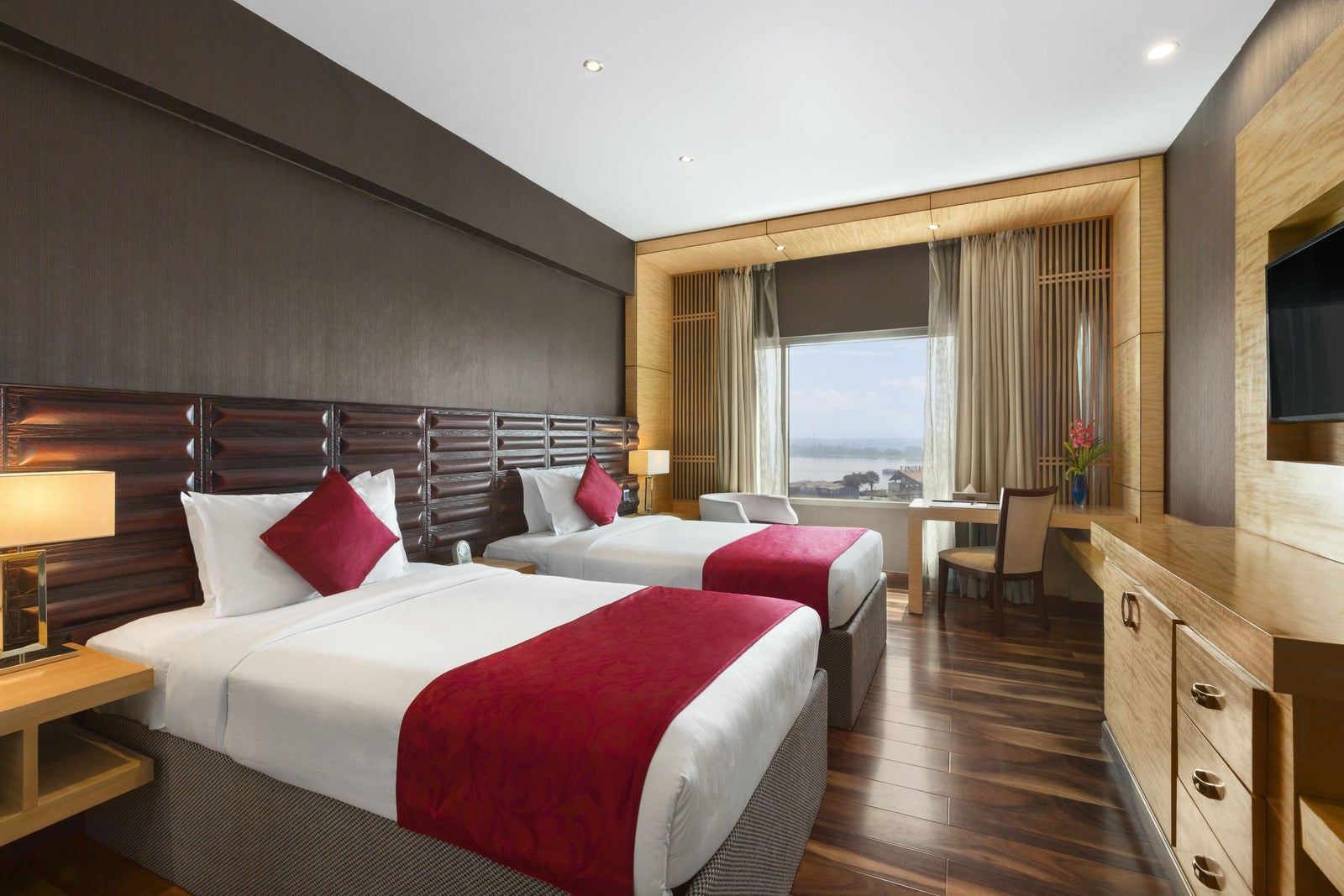 2 Twin Bed Premium Room