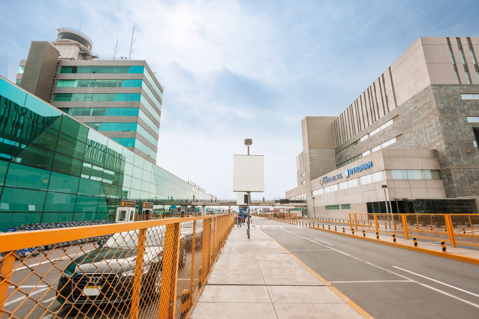 Wyndham Costa del Sol Lima Airport Exterior