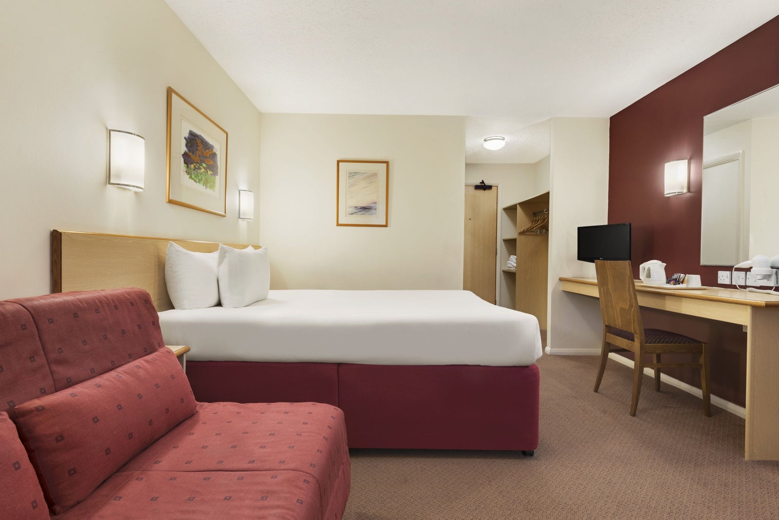1 Double Bed Room
