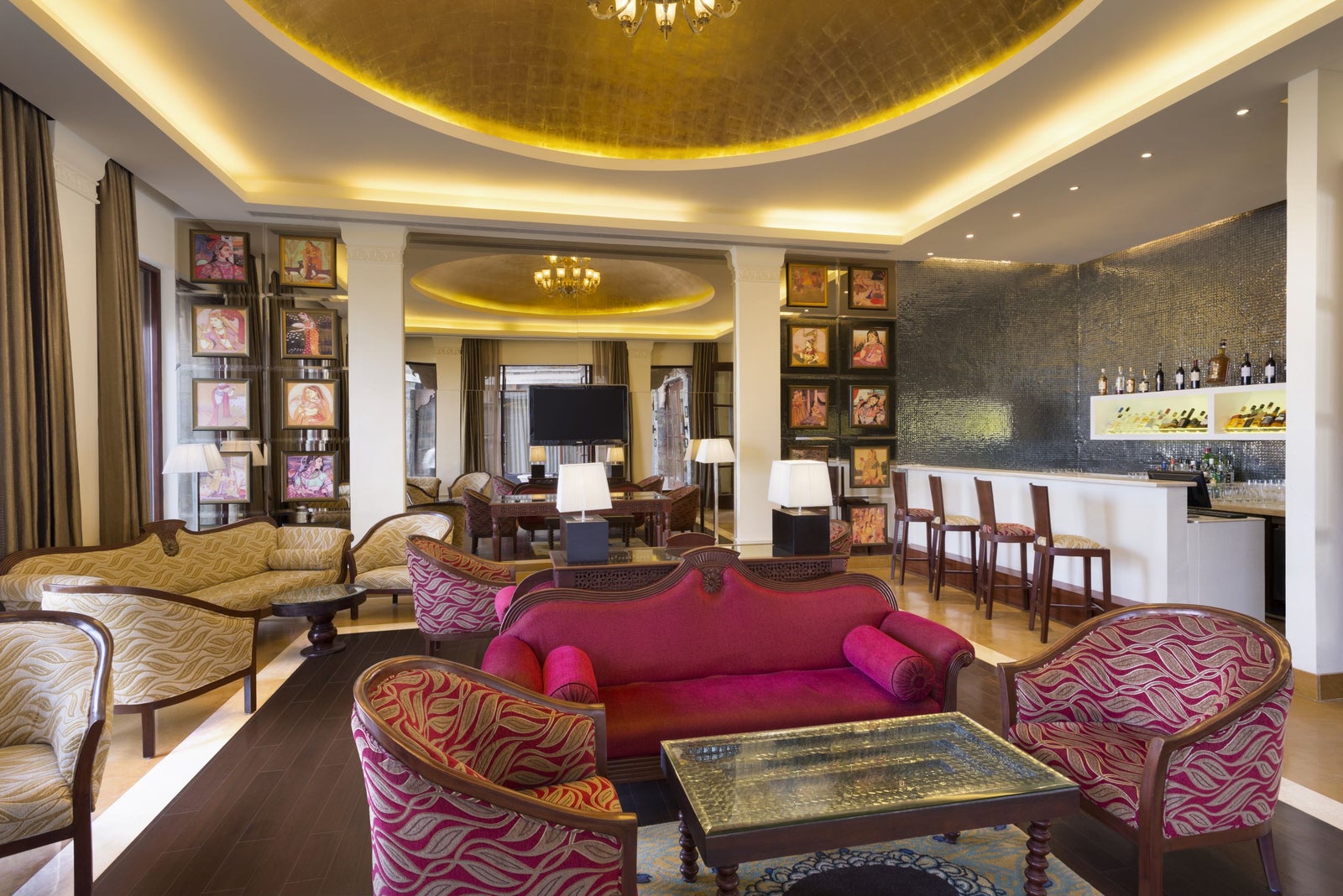 Liquid Lounge