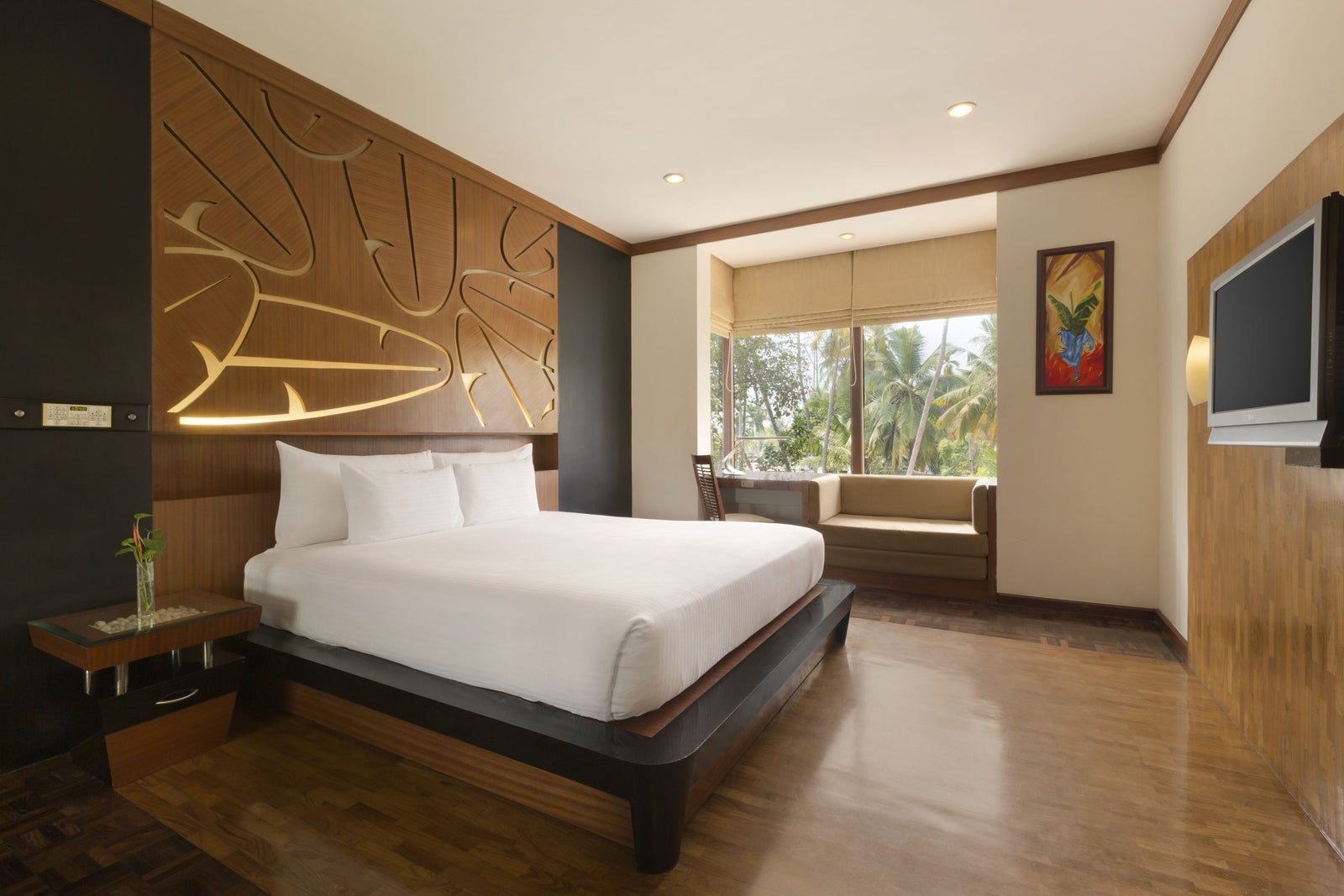 1 King Bed Deluxe Room