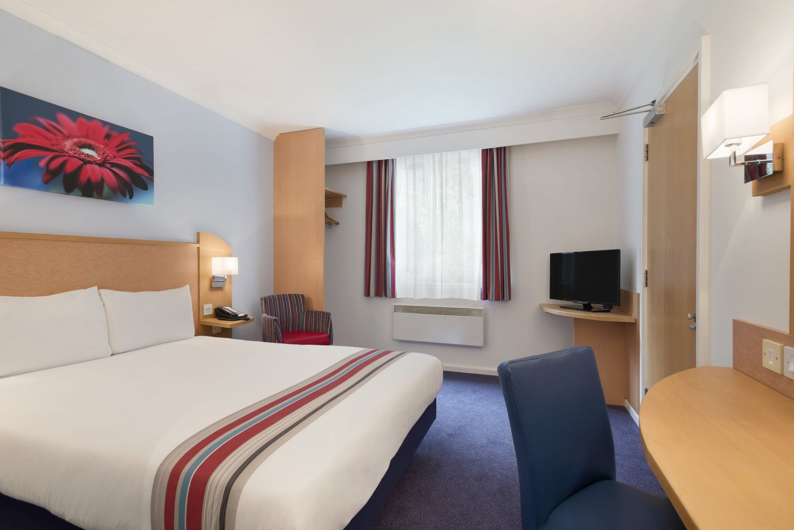 1 Double Bed Room