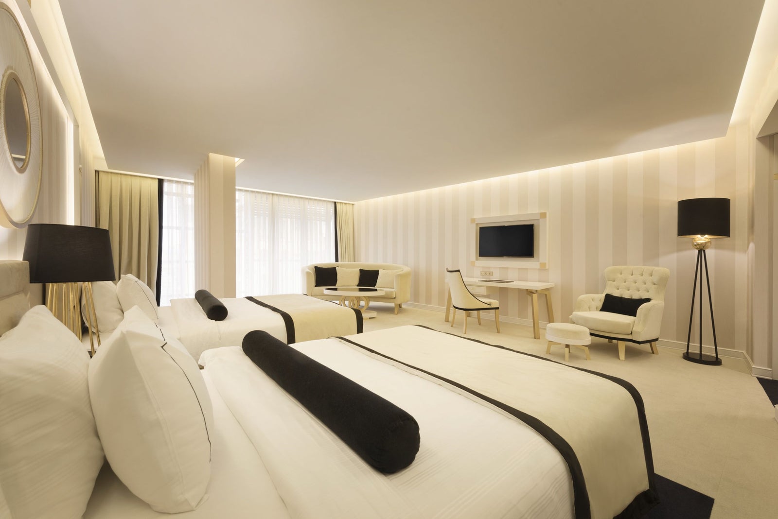 1 Double 2 Single Bed Suite