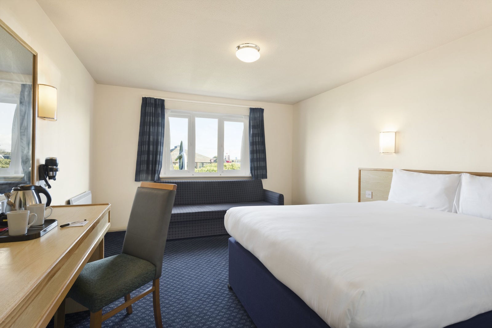 1 Double 1 Sofa Bed Room