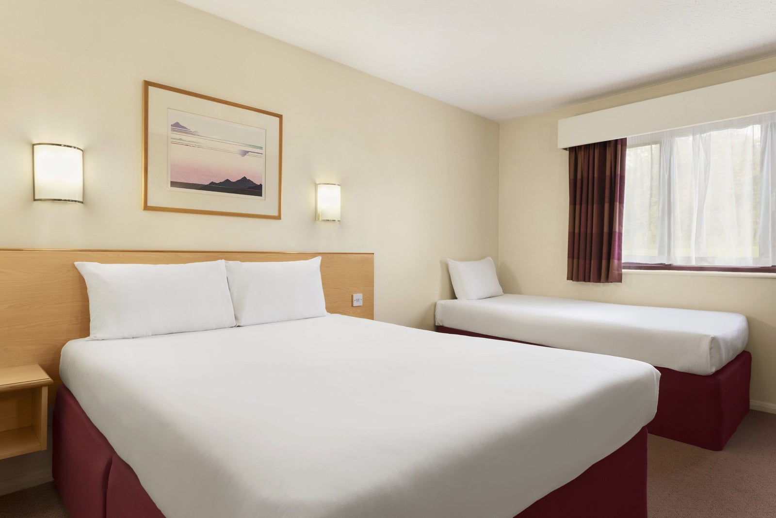 1 Double 1 Single Bed Room