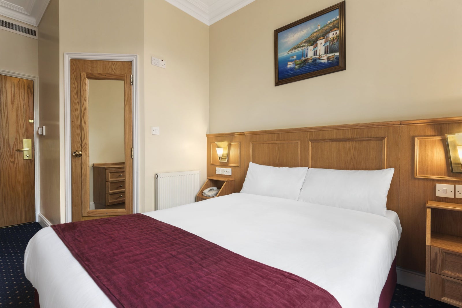 1 Double Bed Room