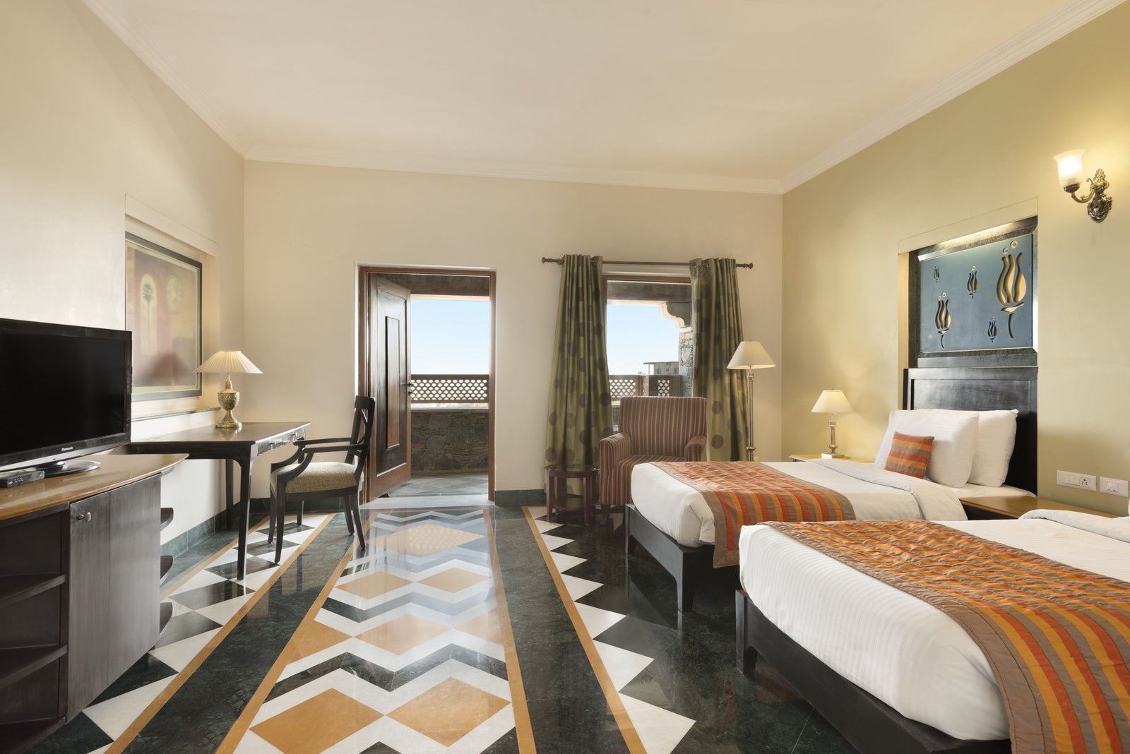 2 Twin Bed Accessible Room