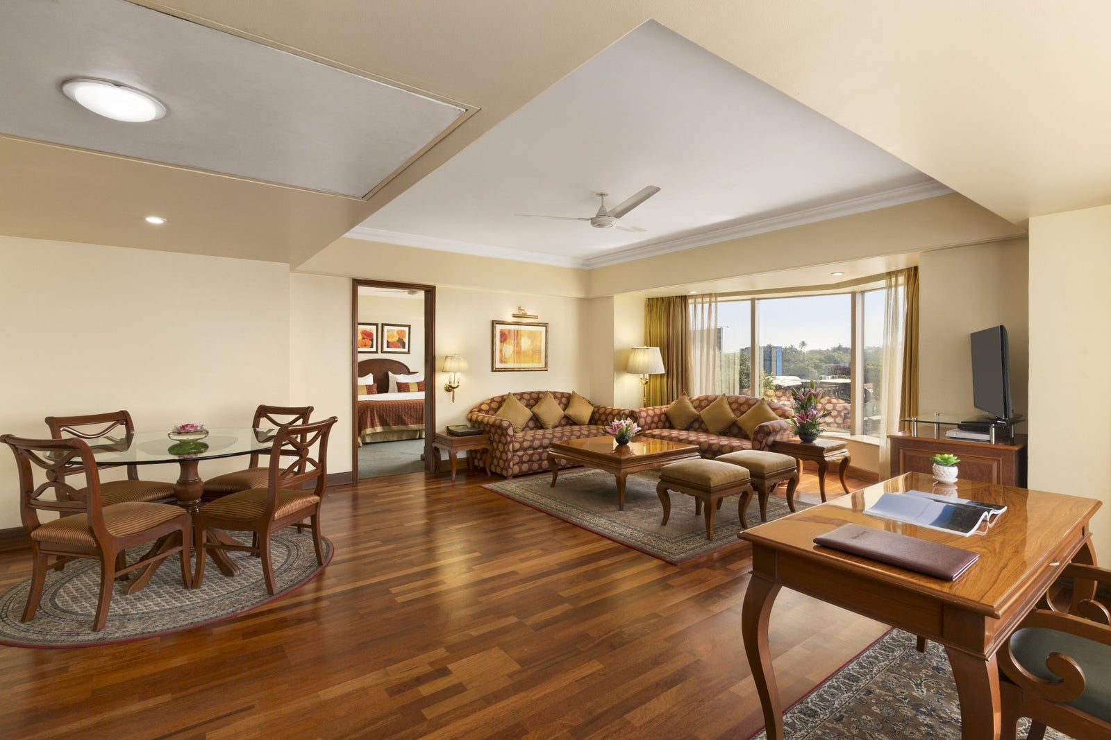1 Double Bed Suite Living Room