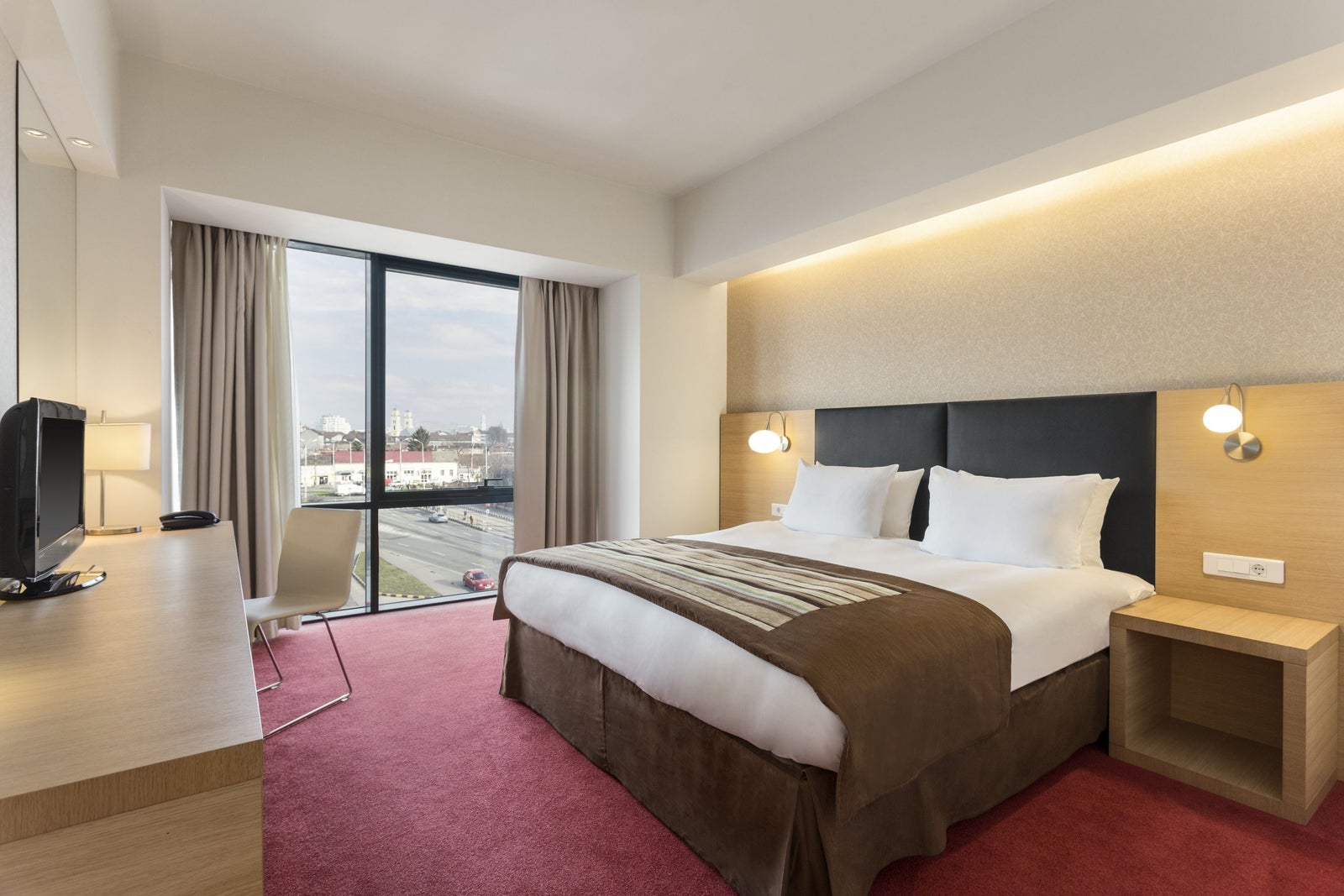 1 King Bed Suite