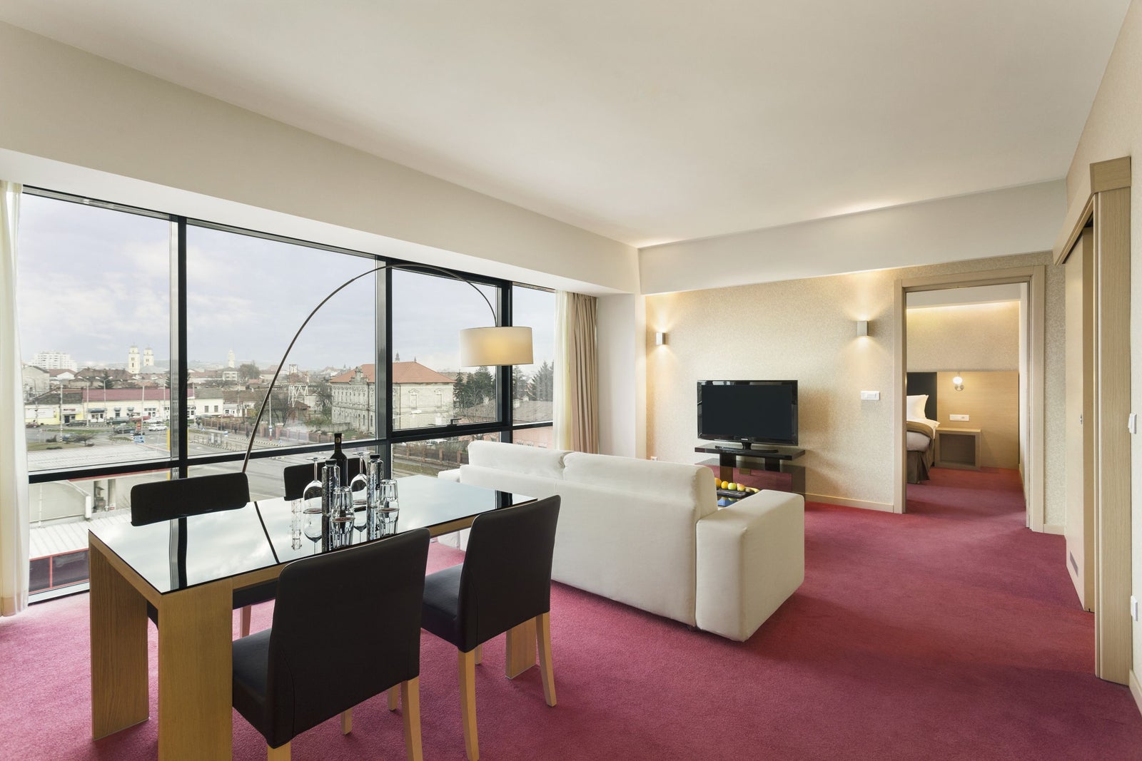 1 King Bed Suite