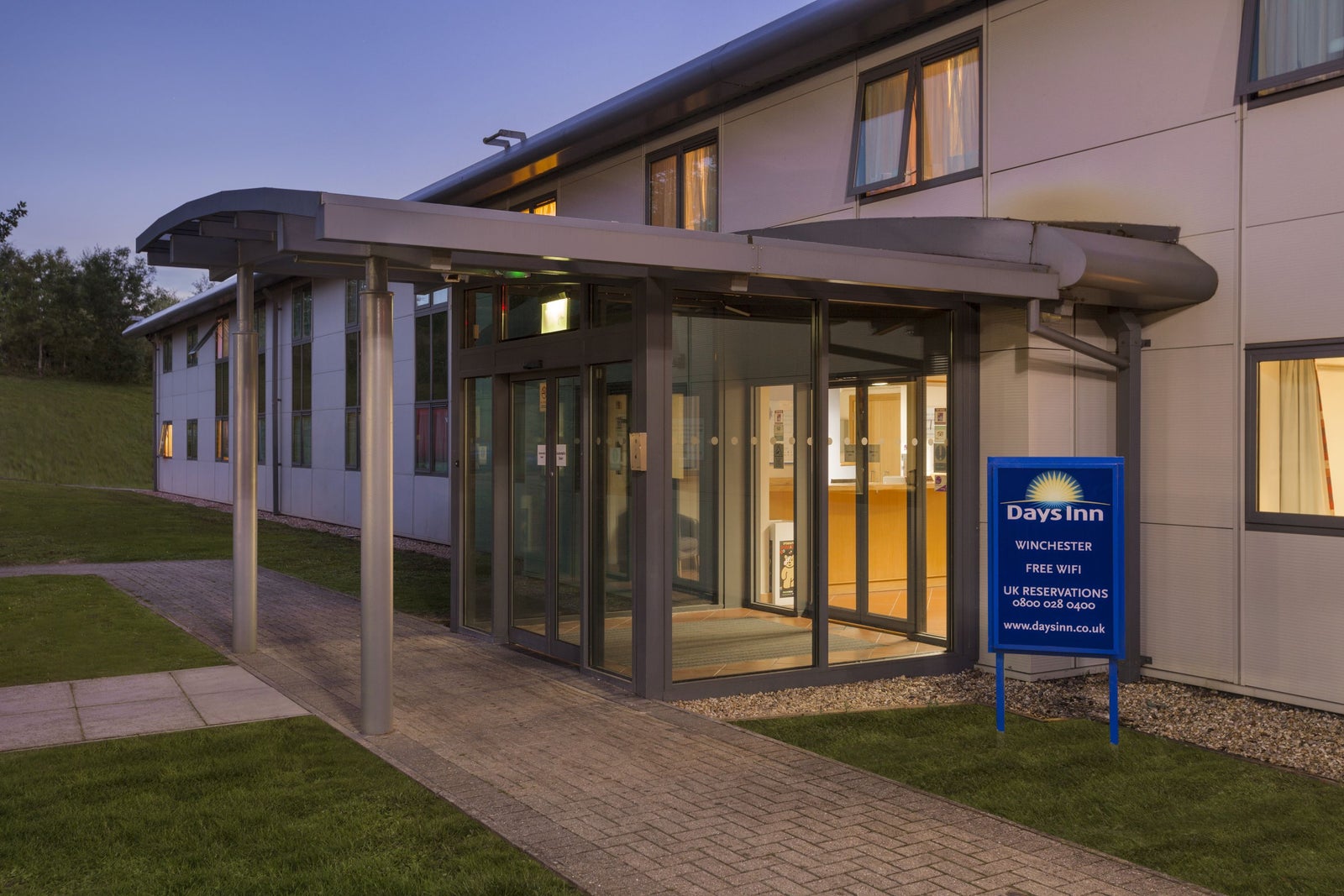 Welcome to the Days Inn Winchester M3