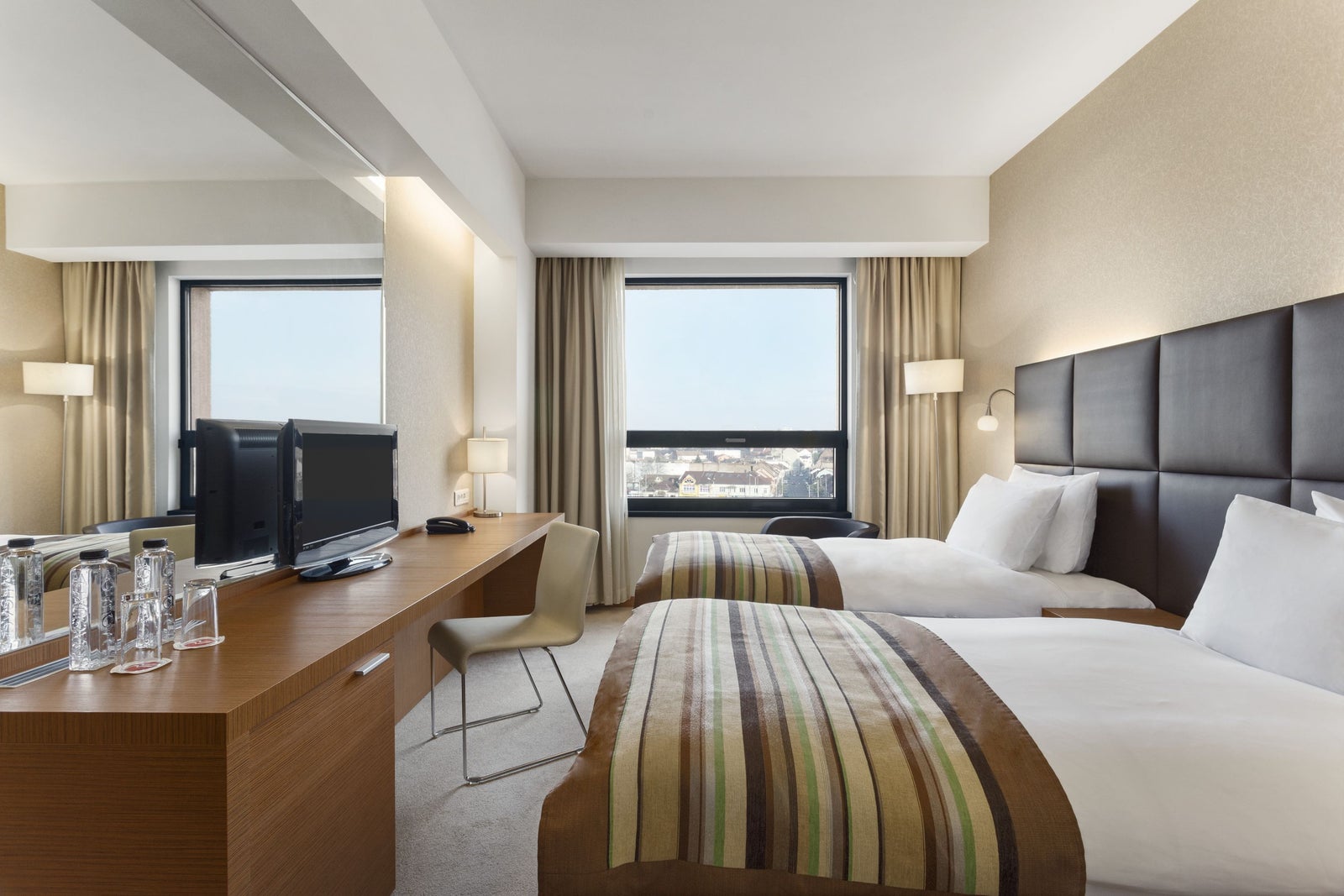 2 Twin Beds Deluxe Room
