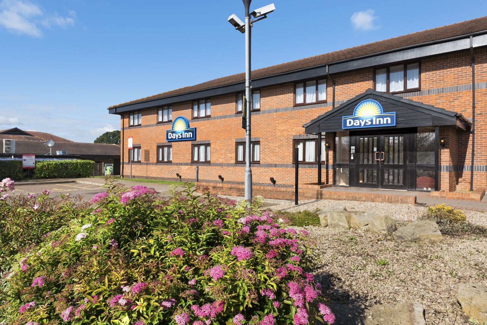 Welcome to Days Inn Warwick South M40