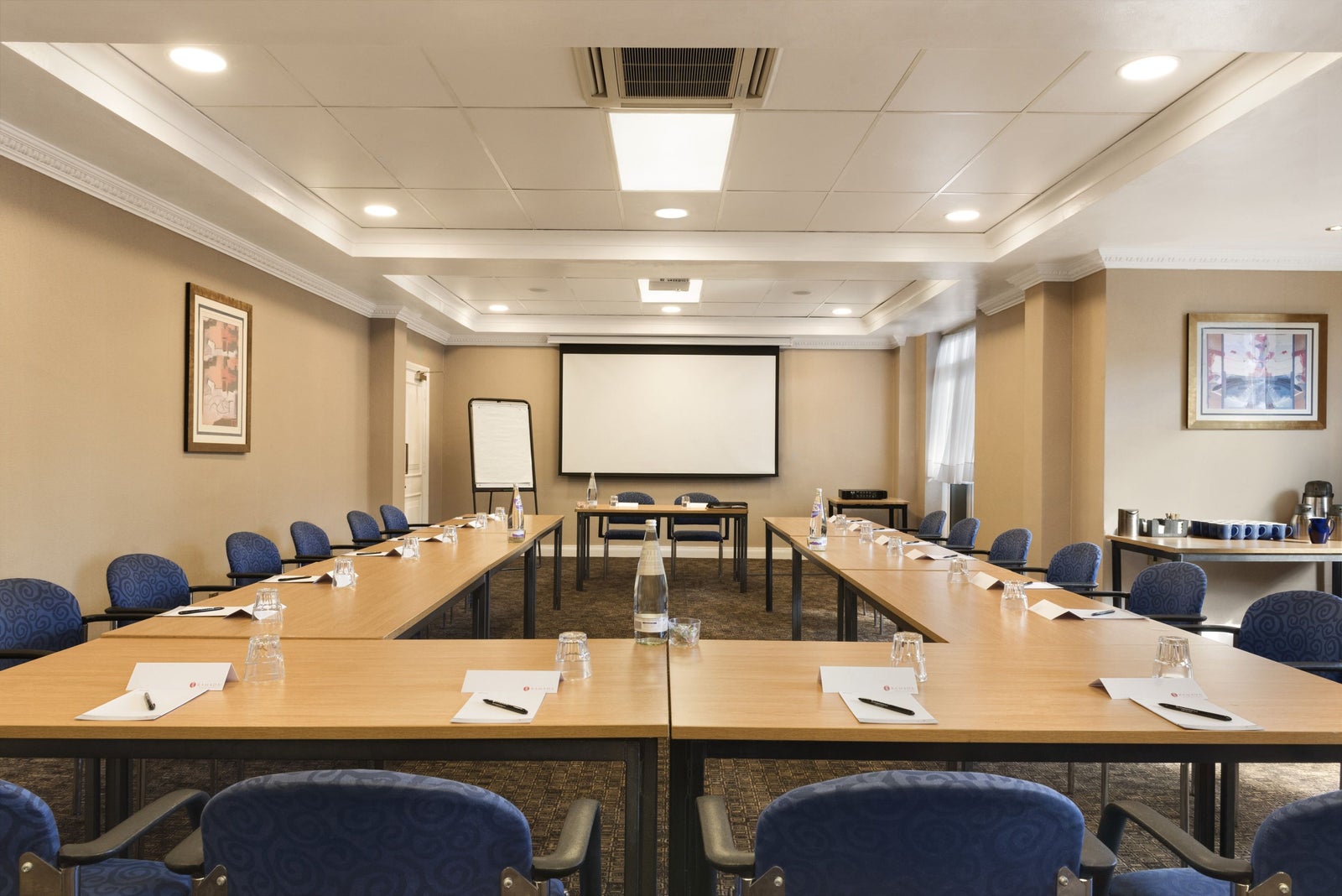 Harvard Suite