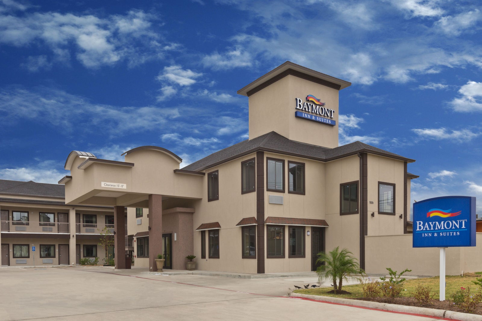 Welcome to Baymont Inn and Suites Bryan College Station