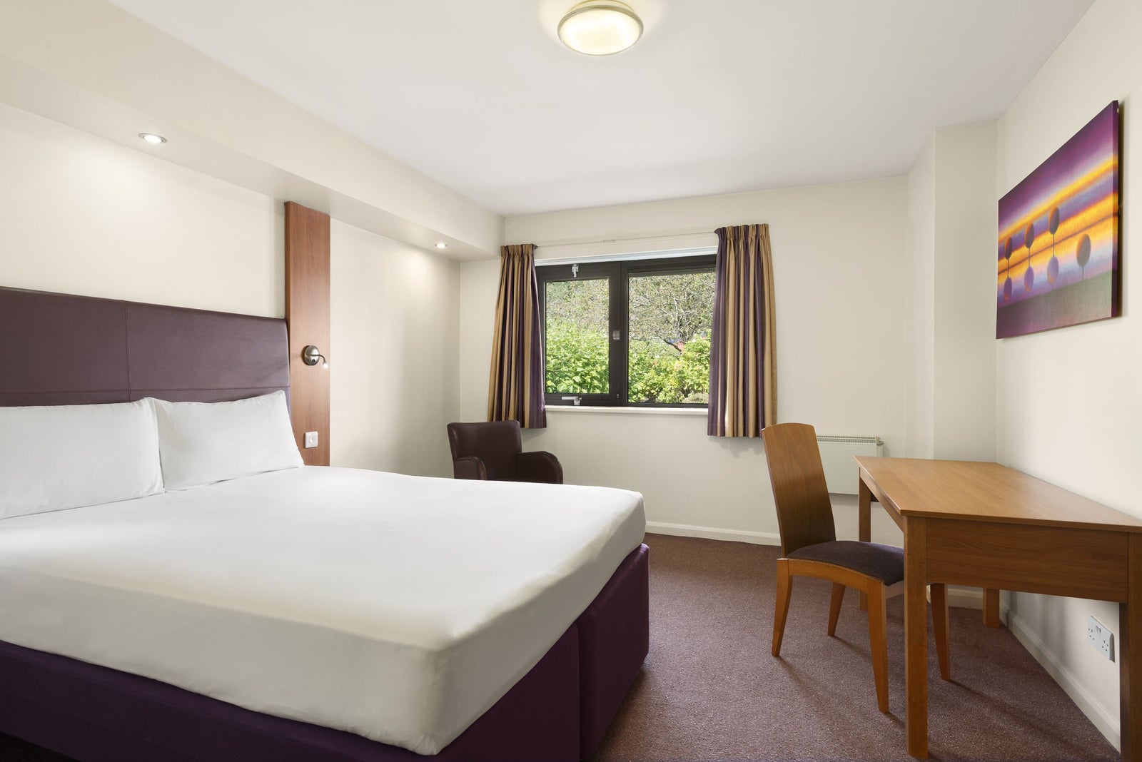 1 Double Bed Room