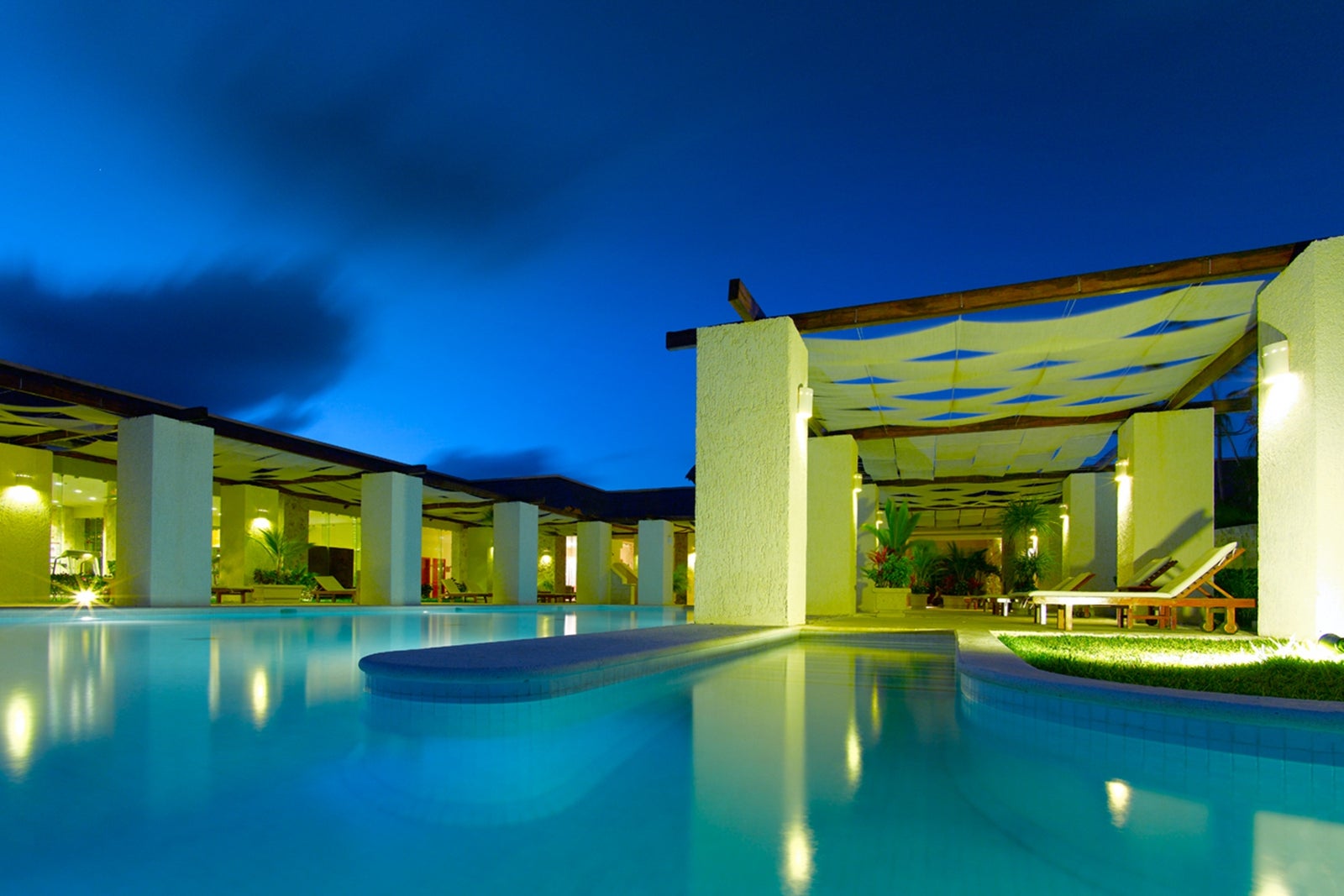 Riviera Maya, México, spa, zentropia, wellness, noche, nocturna, 2009, piscina