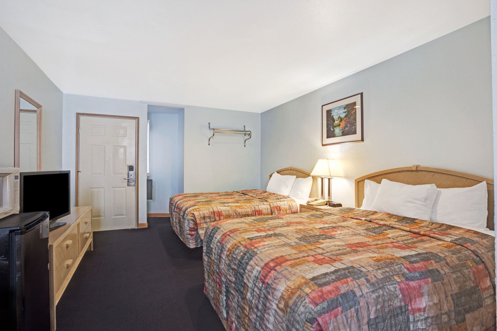 2 Double Bed Room