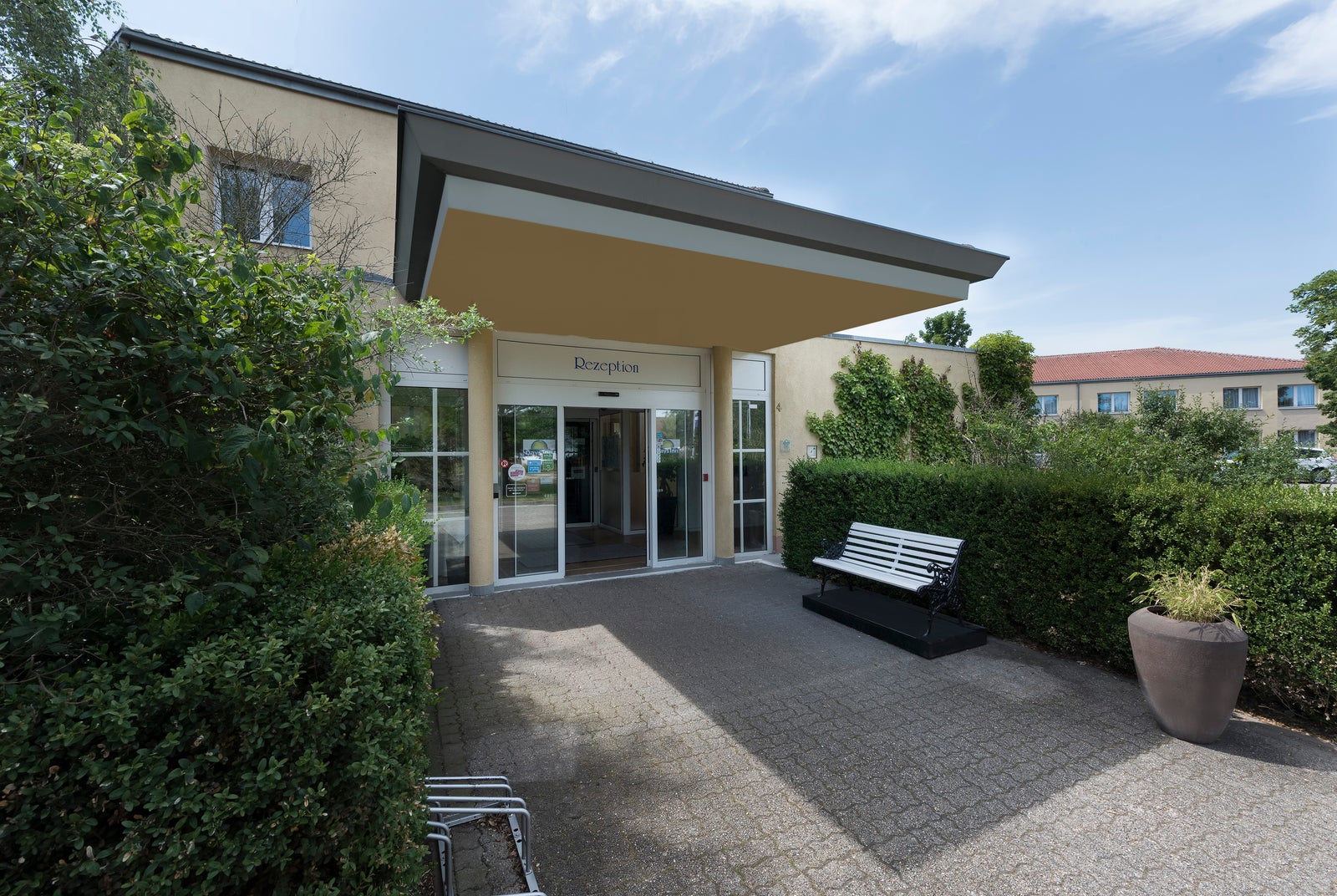 Grand City Days Inn Dessau
