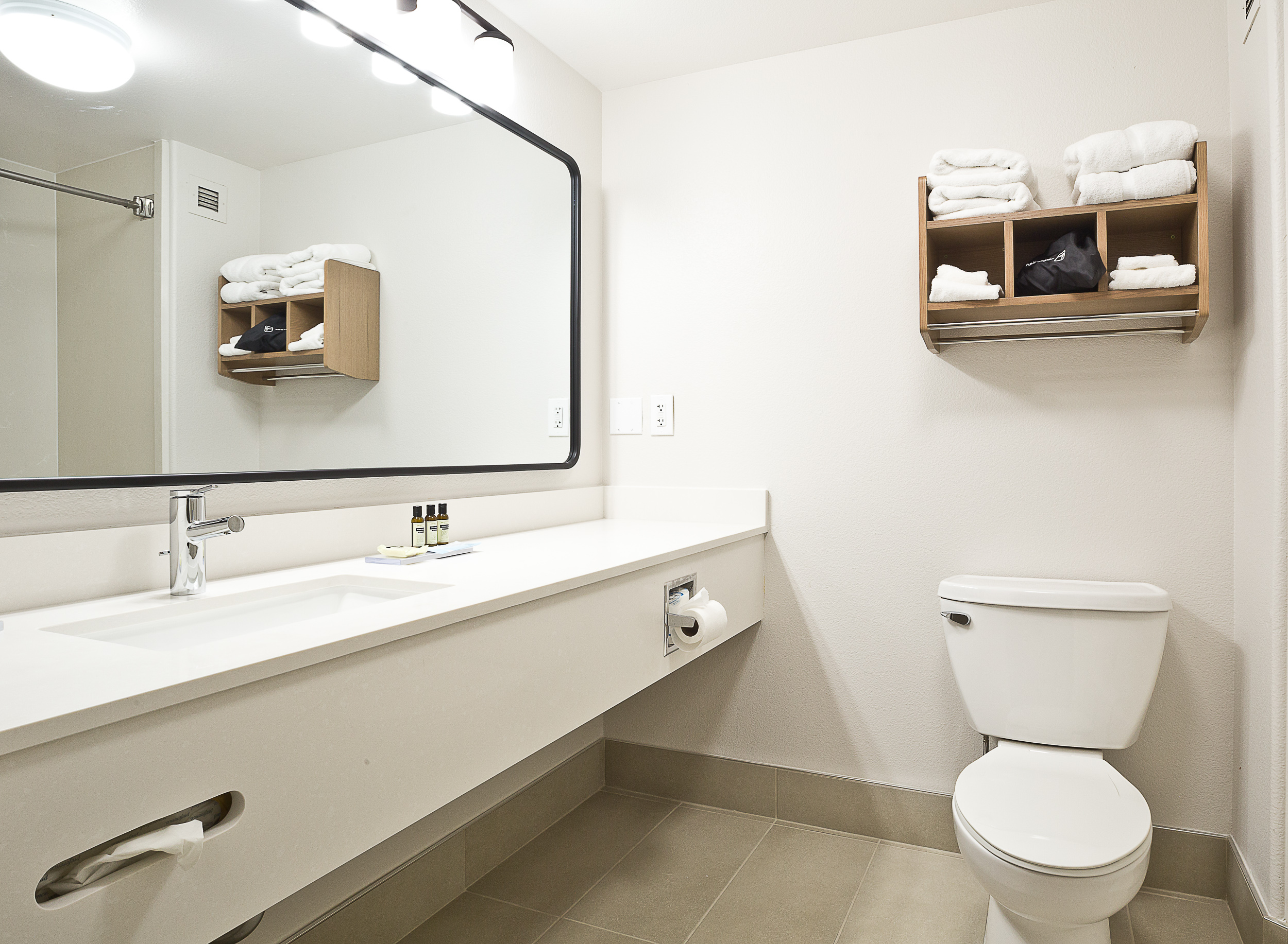 Guest room bath at the Hawthorn Suites by Wyndham Oakland/Alameda in Alameda, California