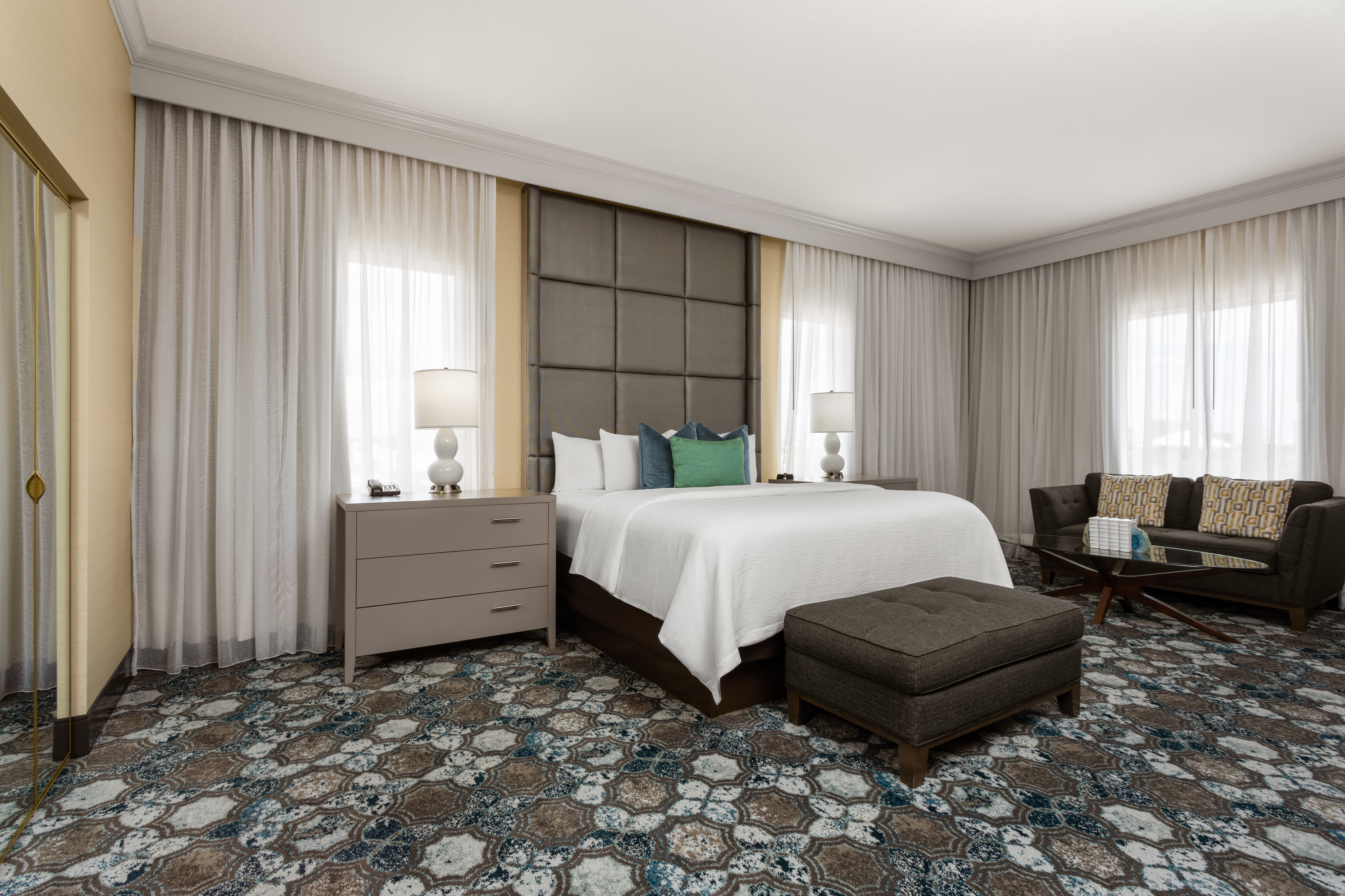 Hawthorn Extended Stay by Wyndham West Palm Beach Airport suite in West Palm Beach, Florida