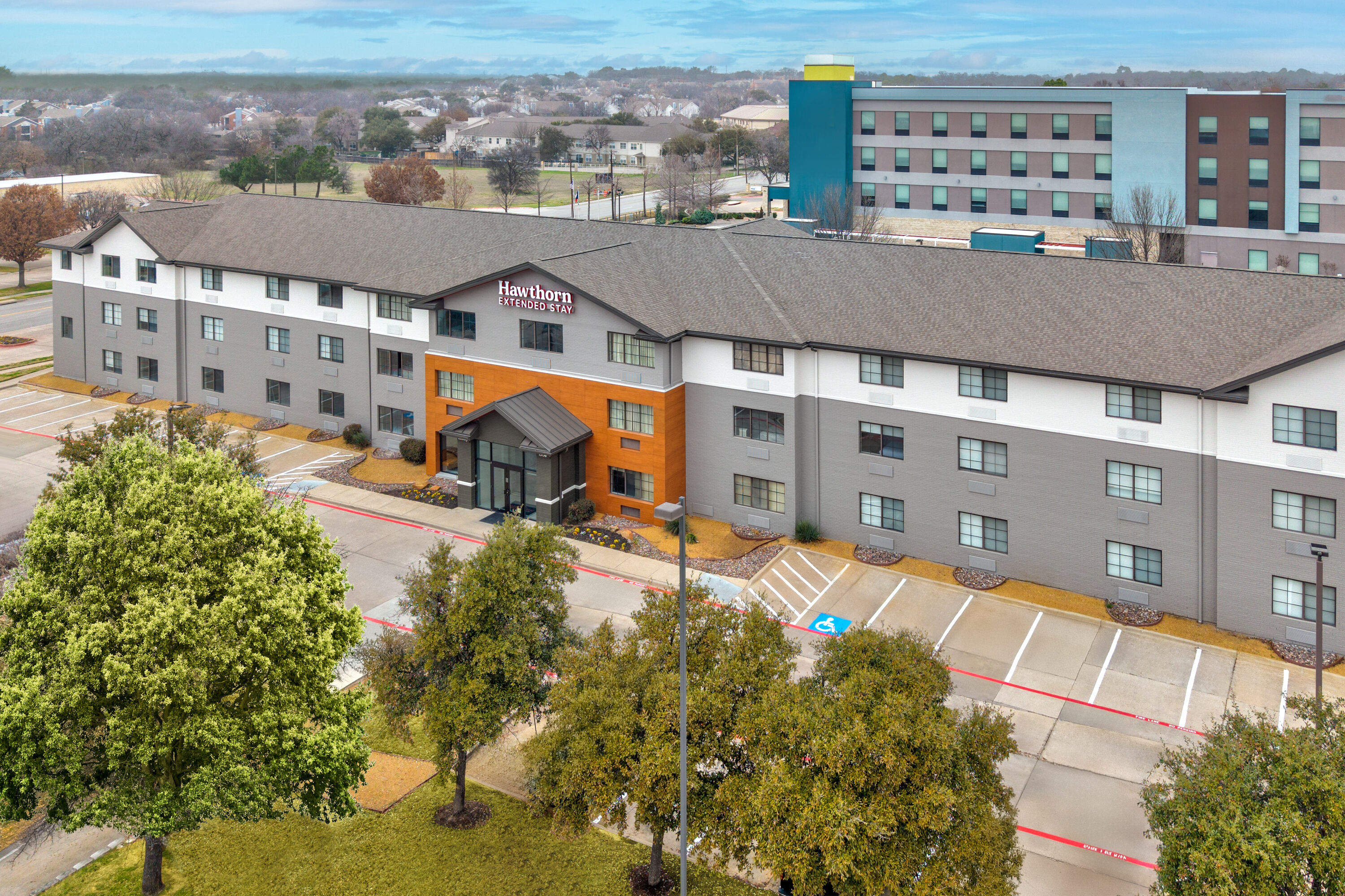 Exterior Day Image of Hawthorn Extended Stay by Wyndham Bedford / Dallas hotel in Bedford, Texas