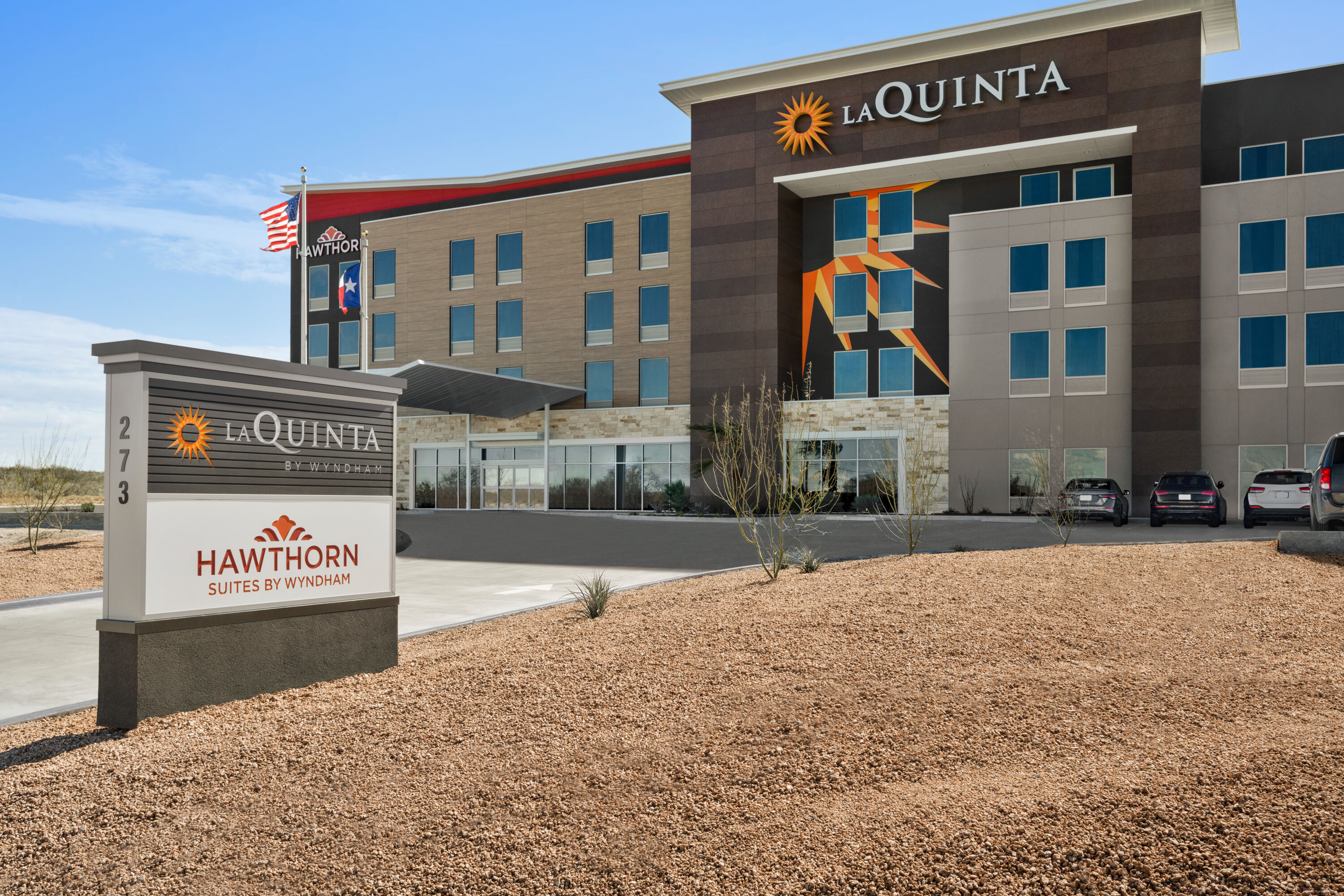 Exterior of Hawthorn Extended Stay by Wyndham Del Rio hotel in Del Rio, Texas
