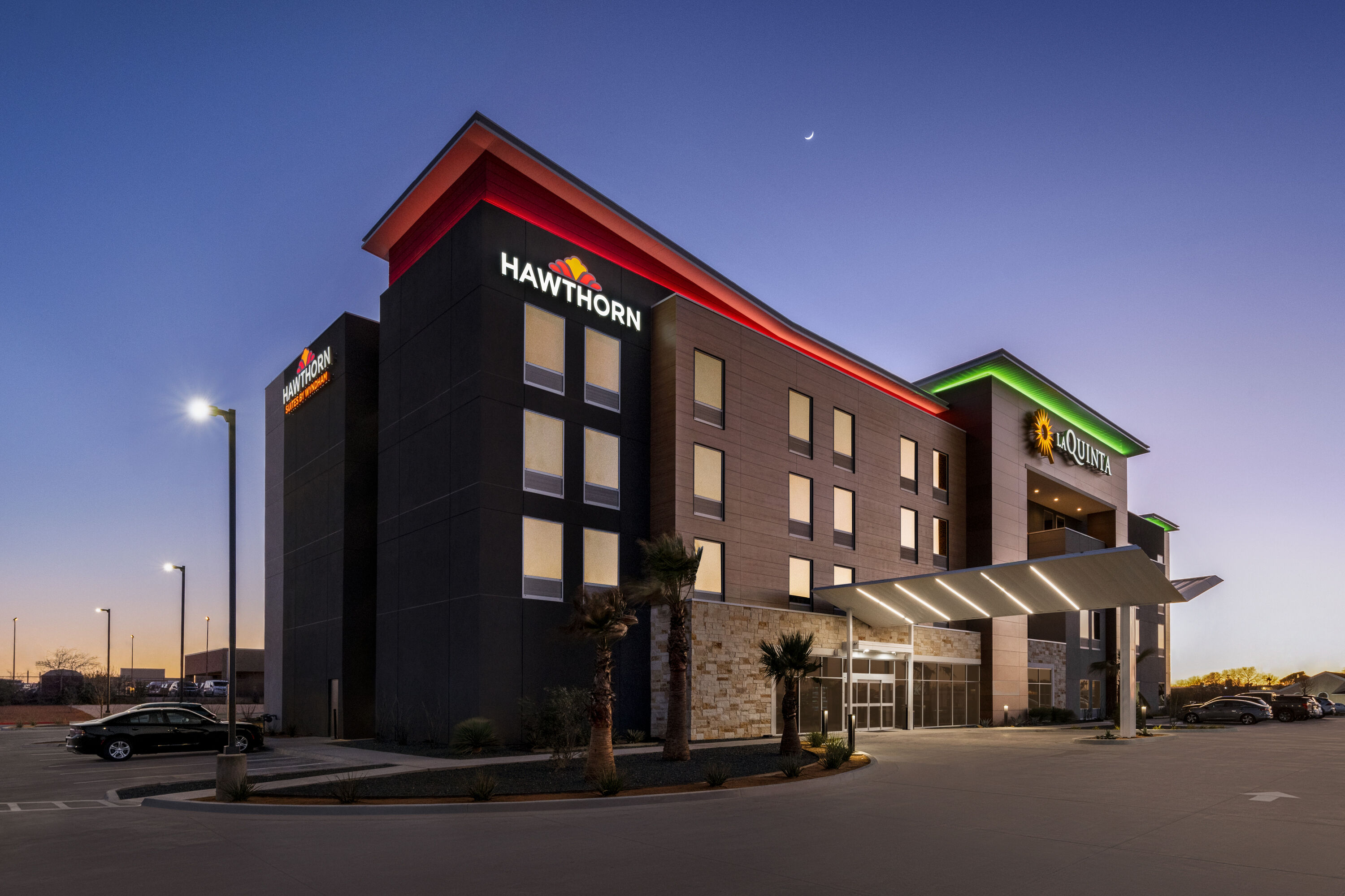 Exterior of Hawthorn Extended Stay by Wyndham Del Rio hotel in Del Rio, Texas