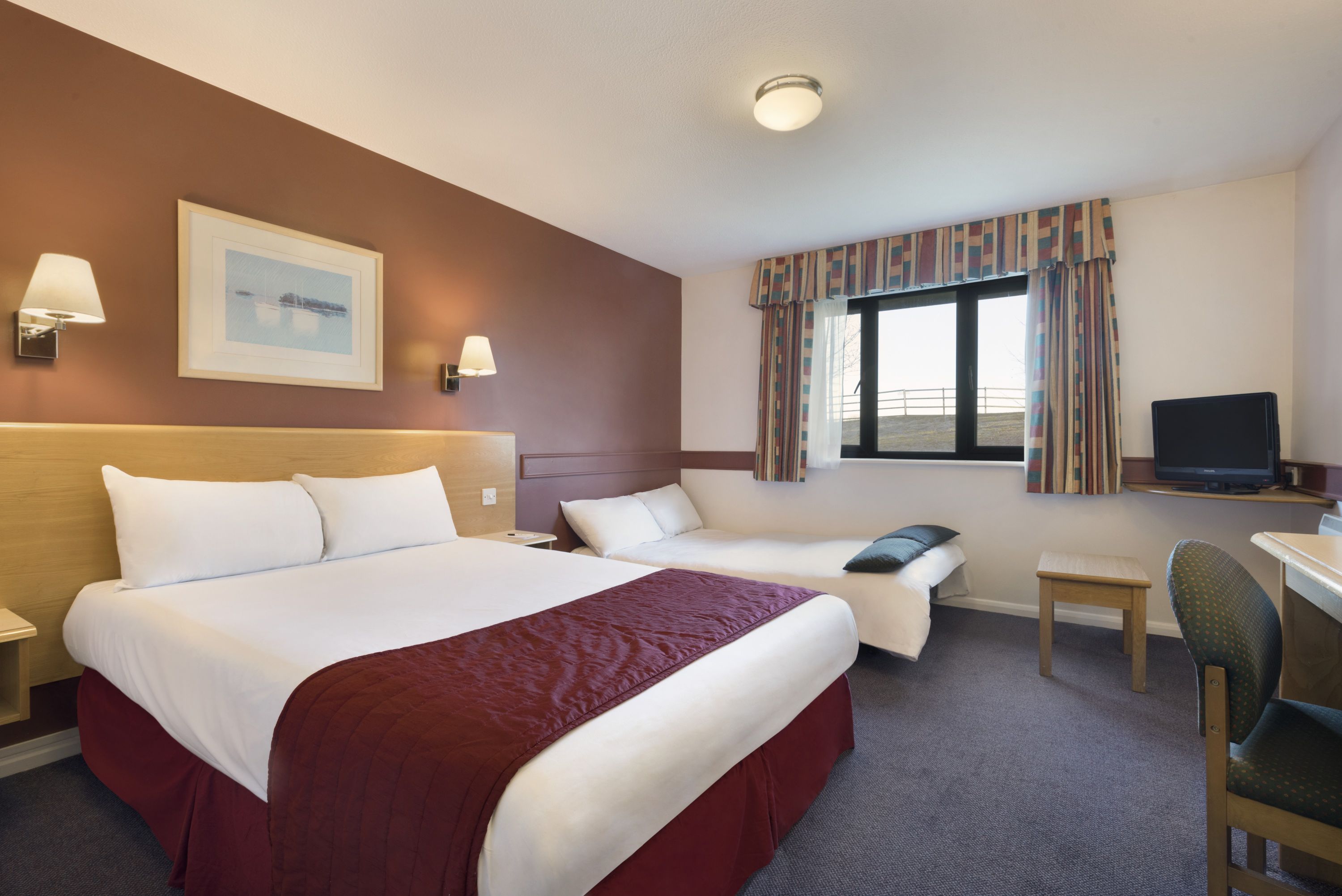Guest room at the Days Inn by Wyndham Membury M4 in Berkshire, Other than US/Canada