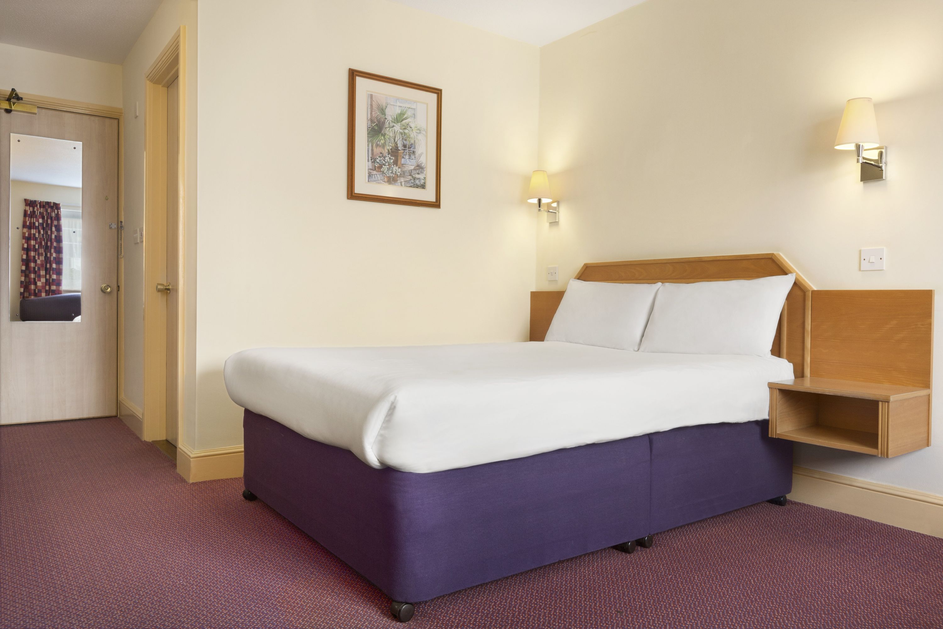 Guest room at the Days Inn by Wyndham Sevenoaks Clacket Lane in Westerham, Other than US/Canada