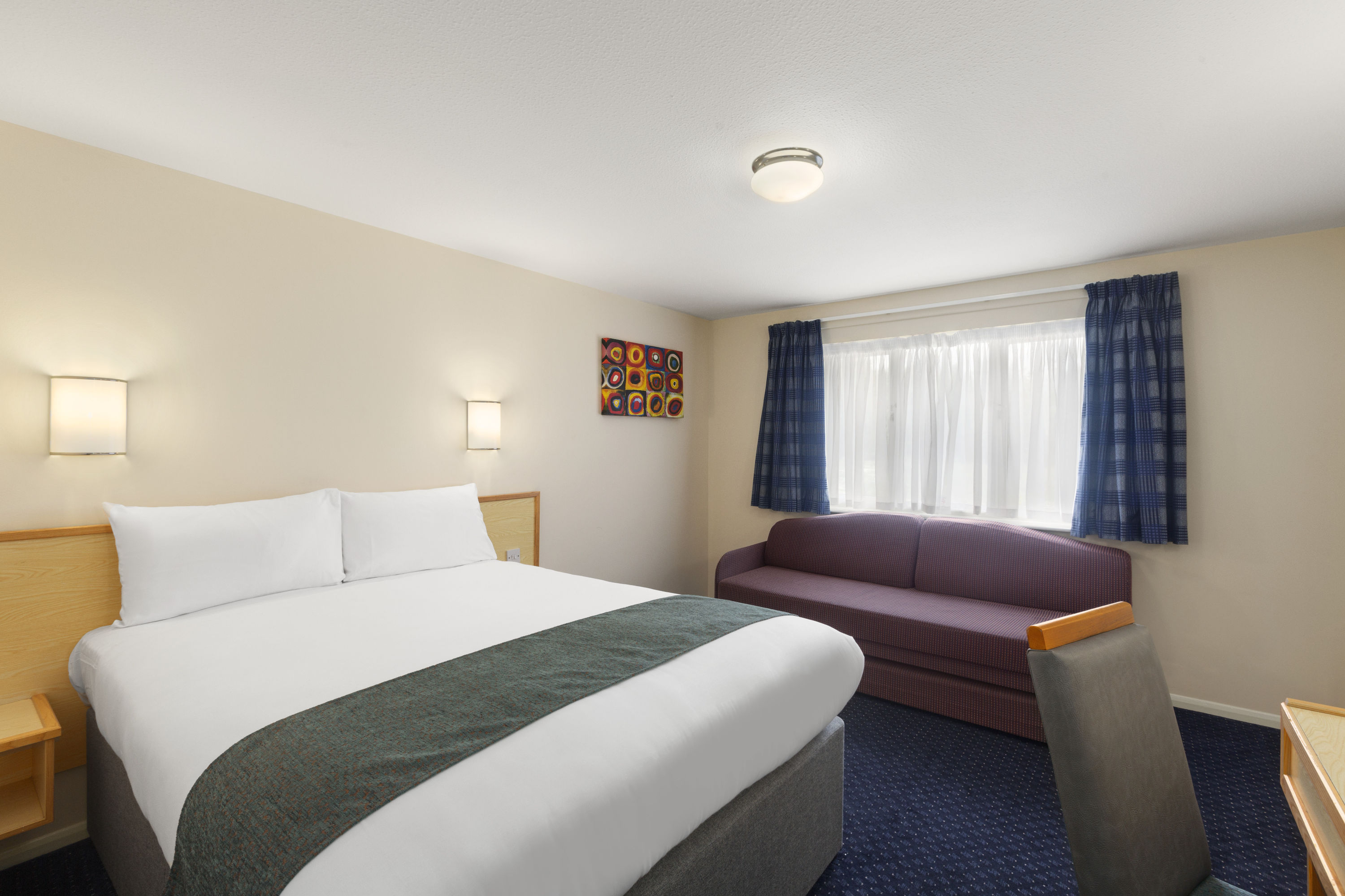 Guest room at the Days Inn by Wyndham Sutton Scotney South in Winchester, Other than US/Canada