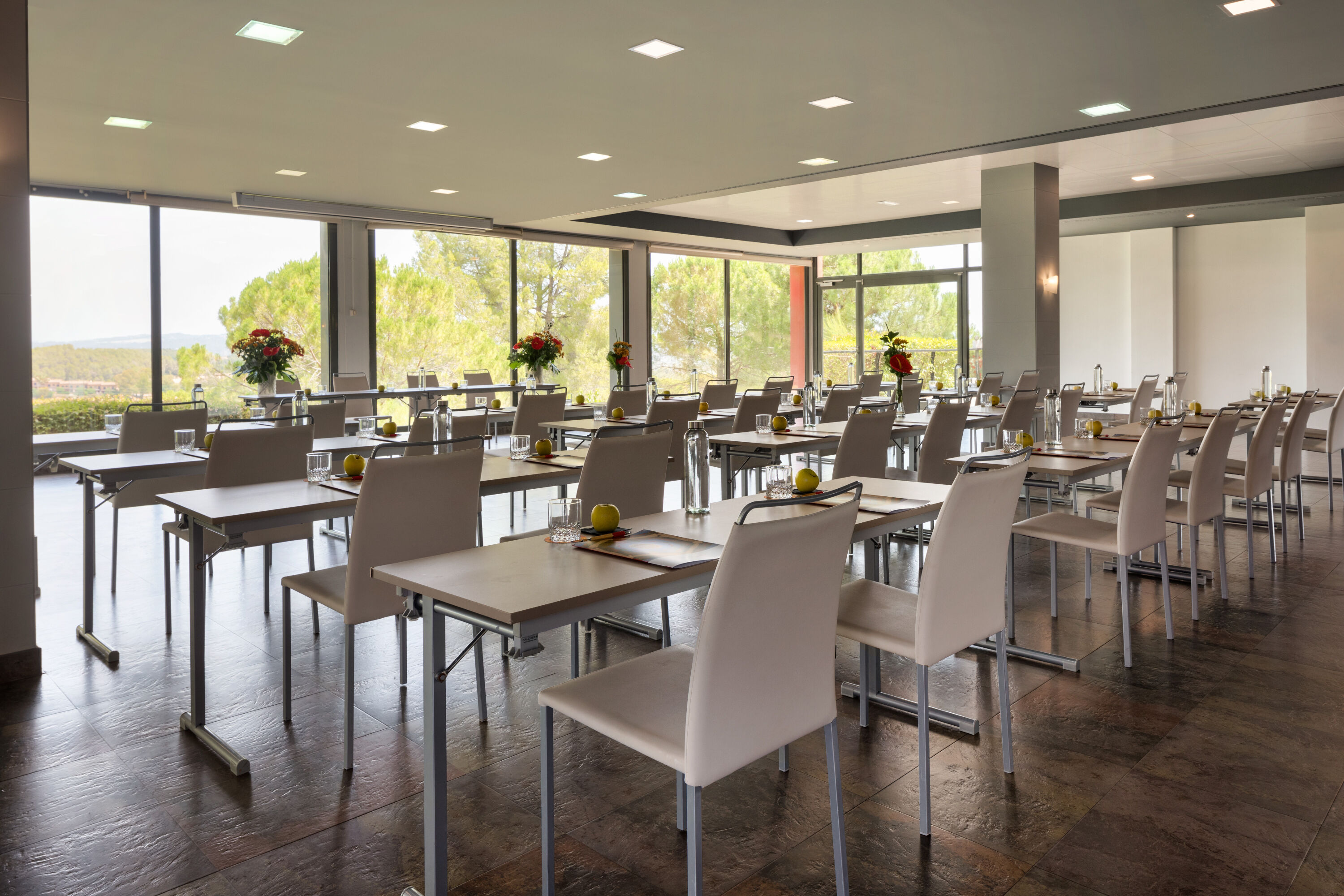 Classroom meeting room at Dolce by Wyndham Barcelona Resort in Sant Esteve Sesrovires, Other than US/Canada