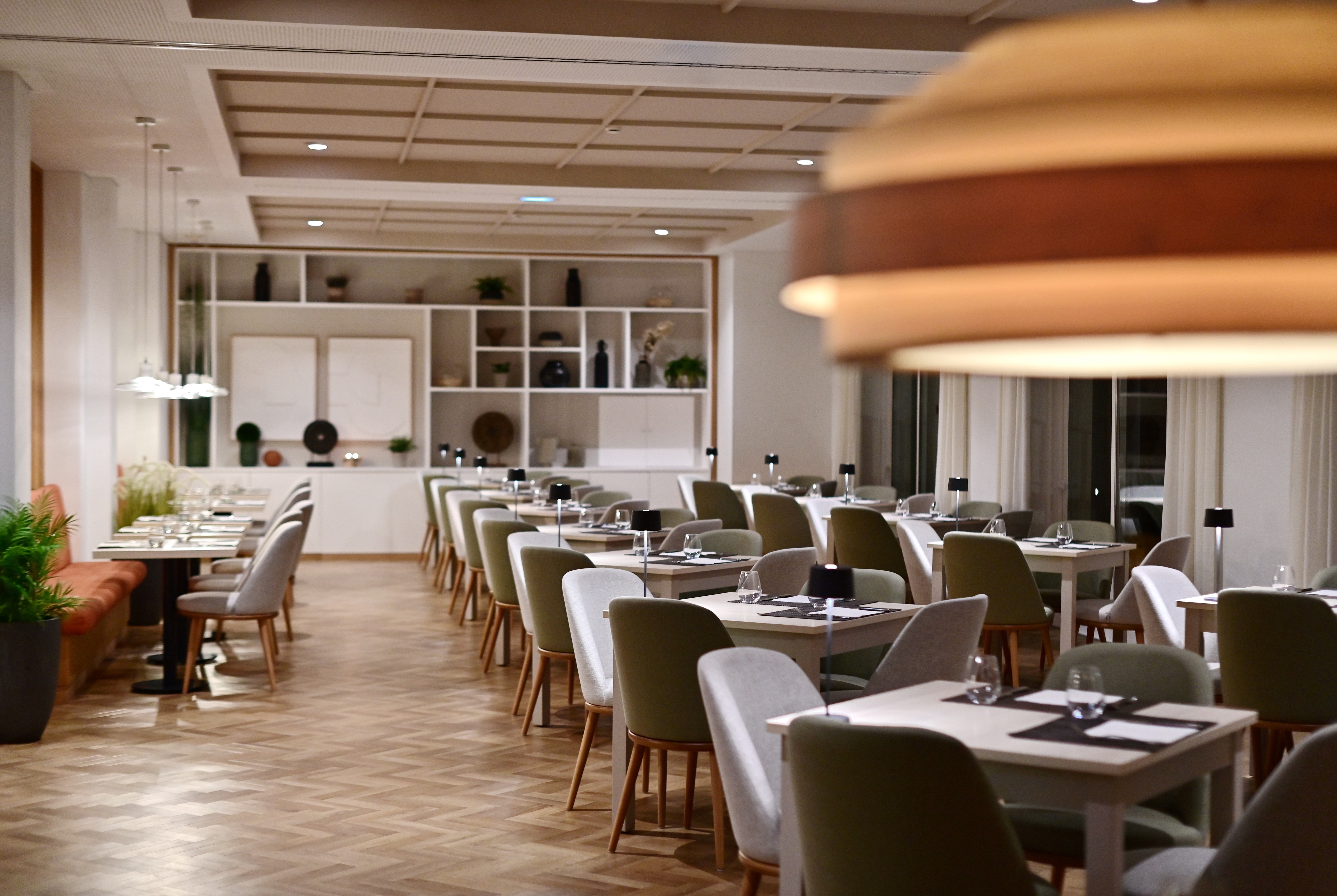 Dolce by Wyndham CampoReal Lisboa restaurant main dining in Turcifal, Other than US/Canada