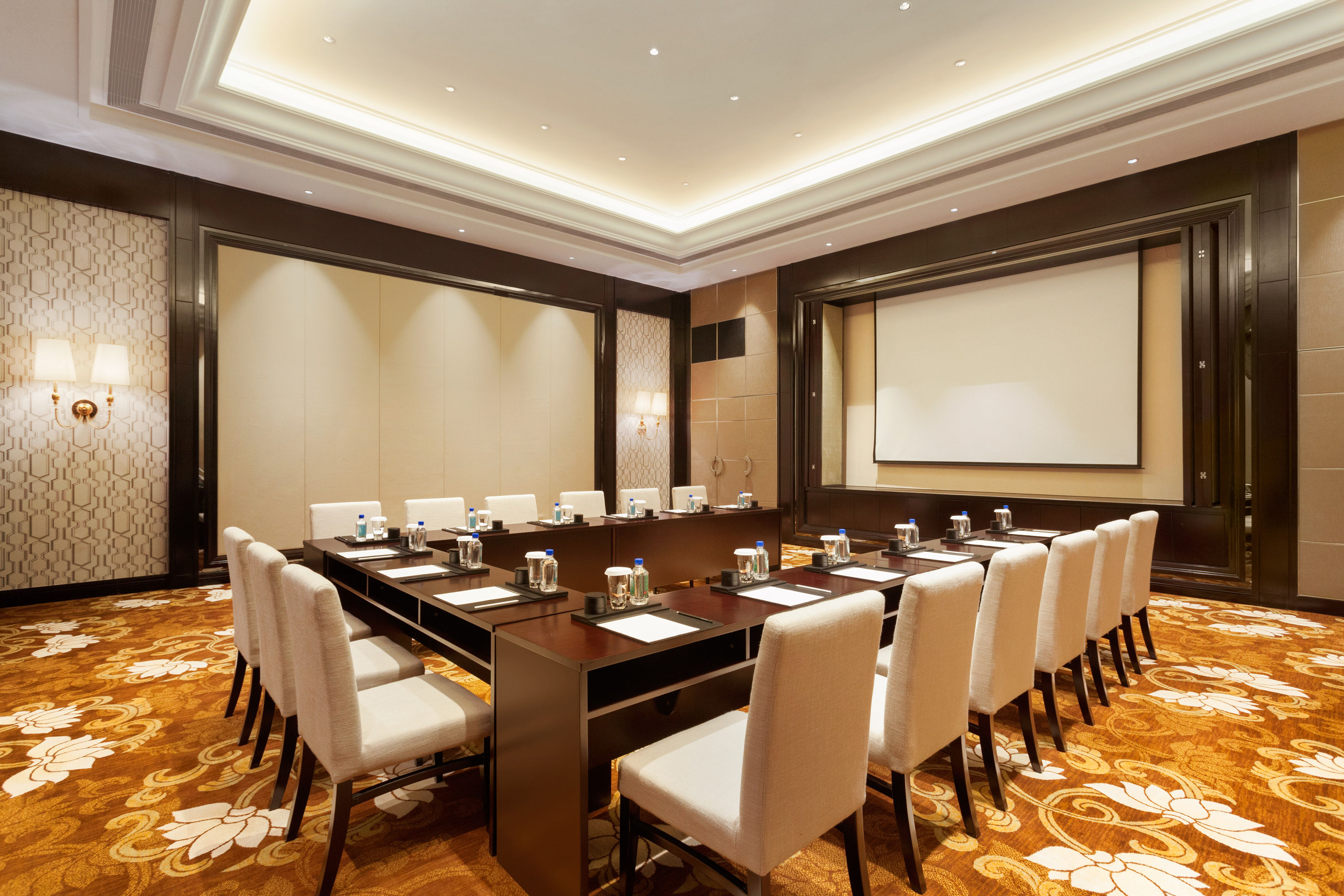 Meeting room at Wyndham Grand Xian South in Xian, Other than US/Canada