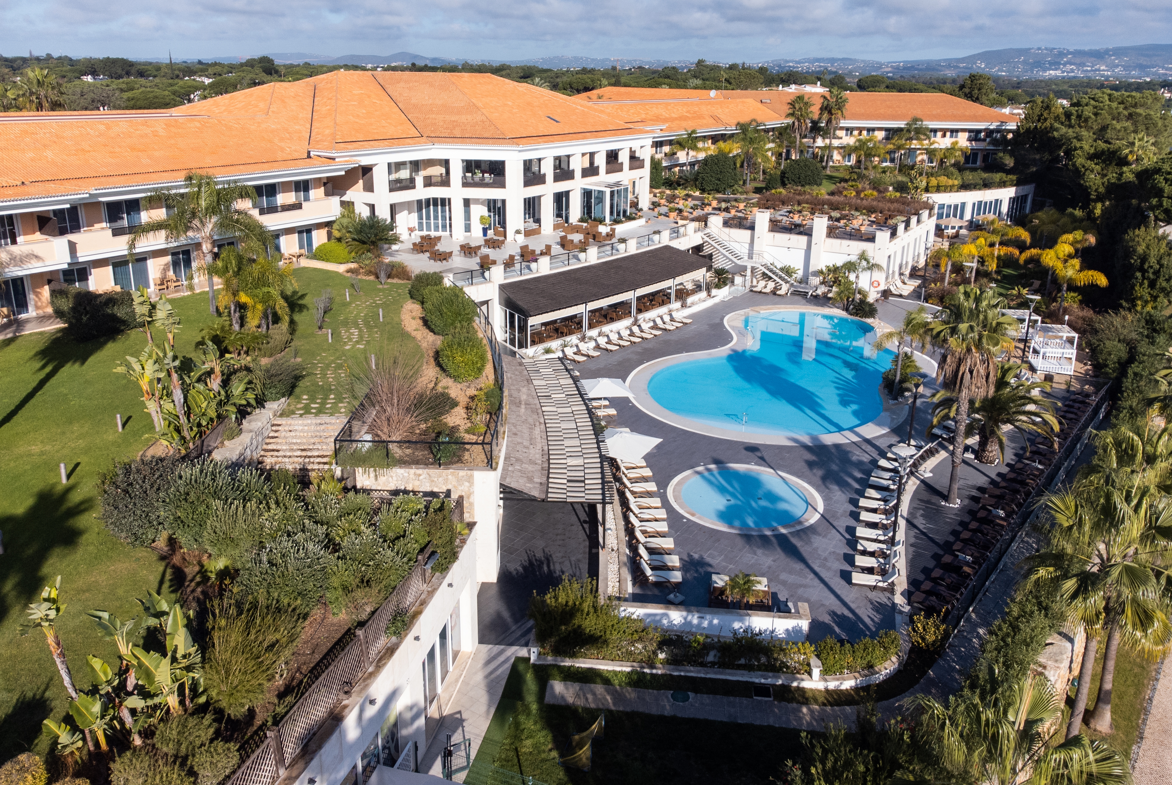 Exterior of Wyndham Grand Algarve Quinta do Lago hotel in Algarve, Other than US/Canada