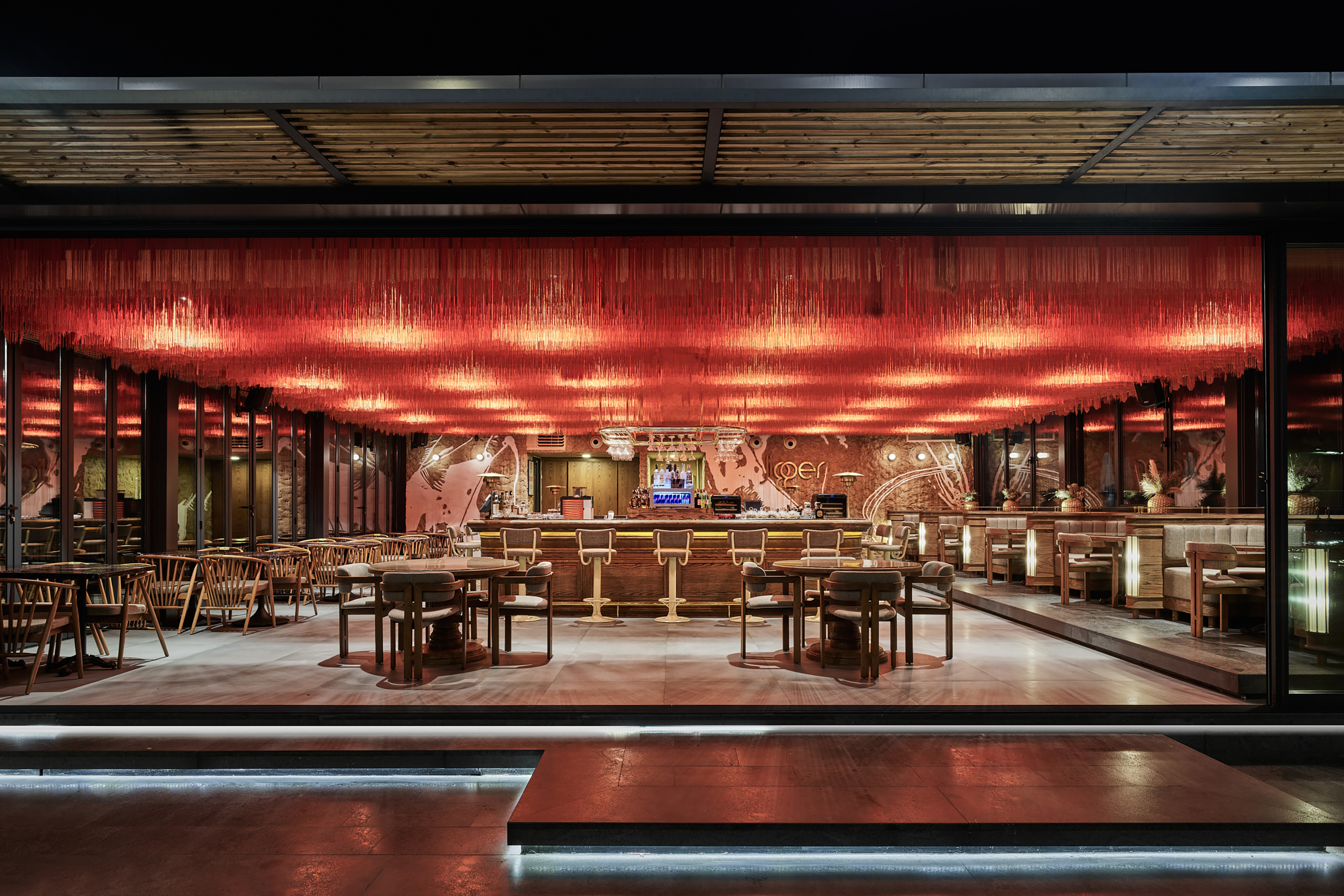 Wyndham Grand Istanbul Kalamis Marina Hotel restaurant in Istanbul, Other than US/Canada