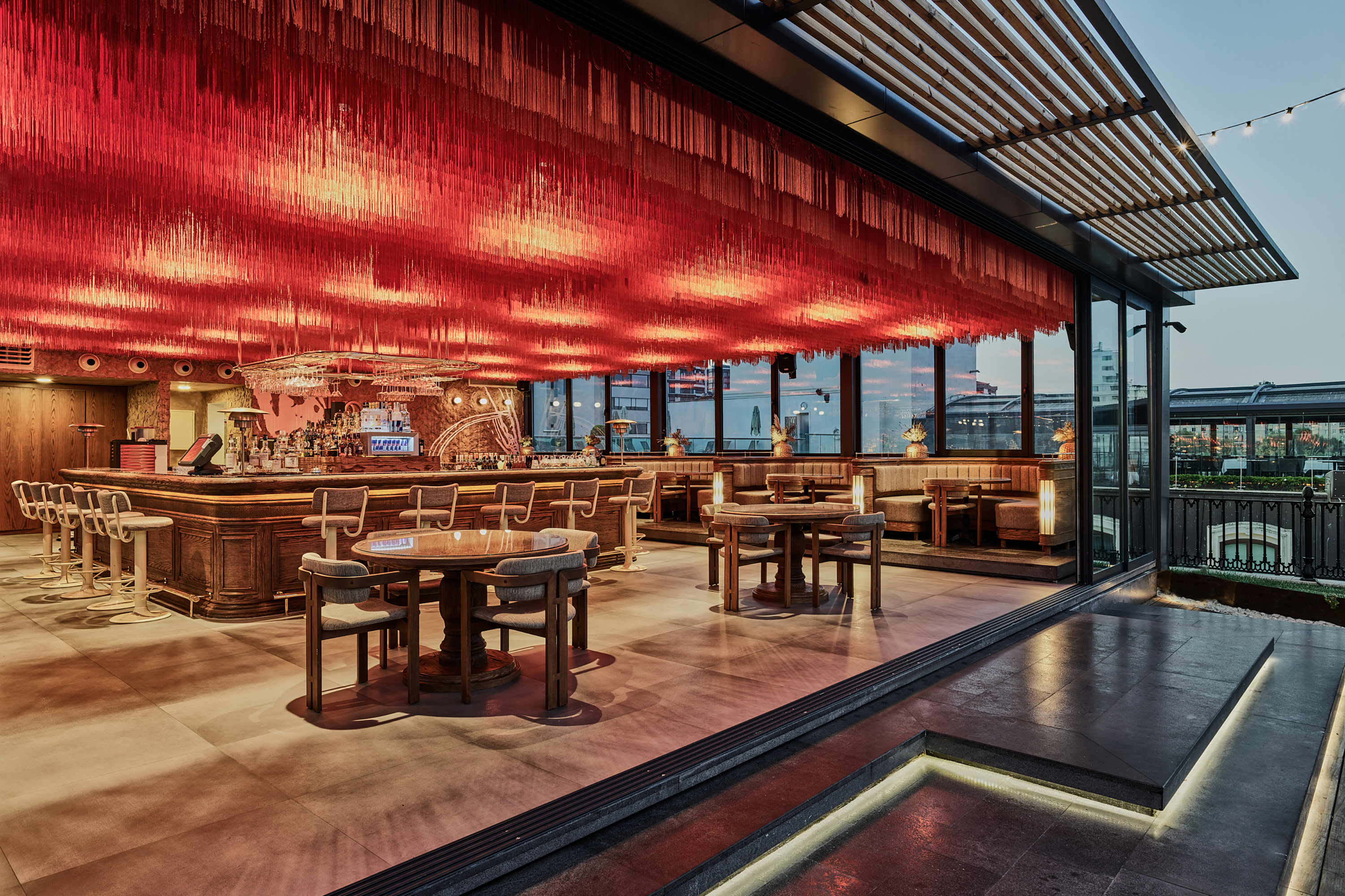 Wyndham Grand Istanbul Kalamis Marina Hotel restaurant in Istanbul, Other than US/Canada