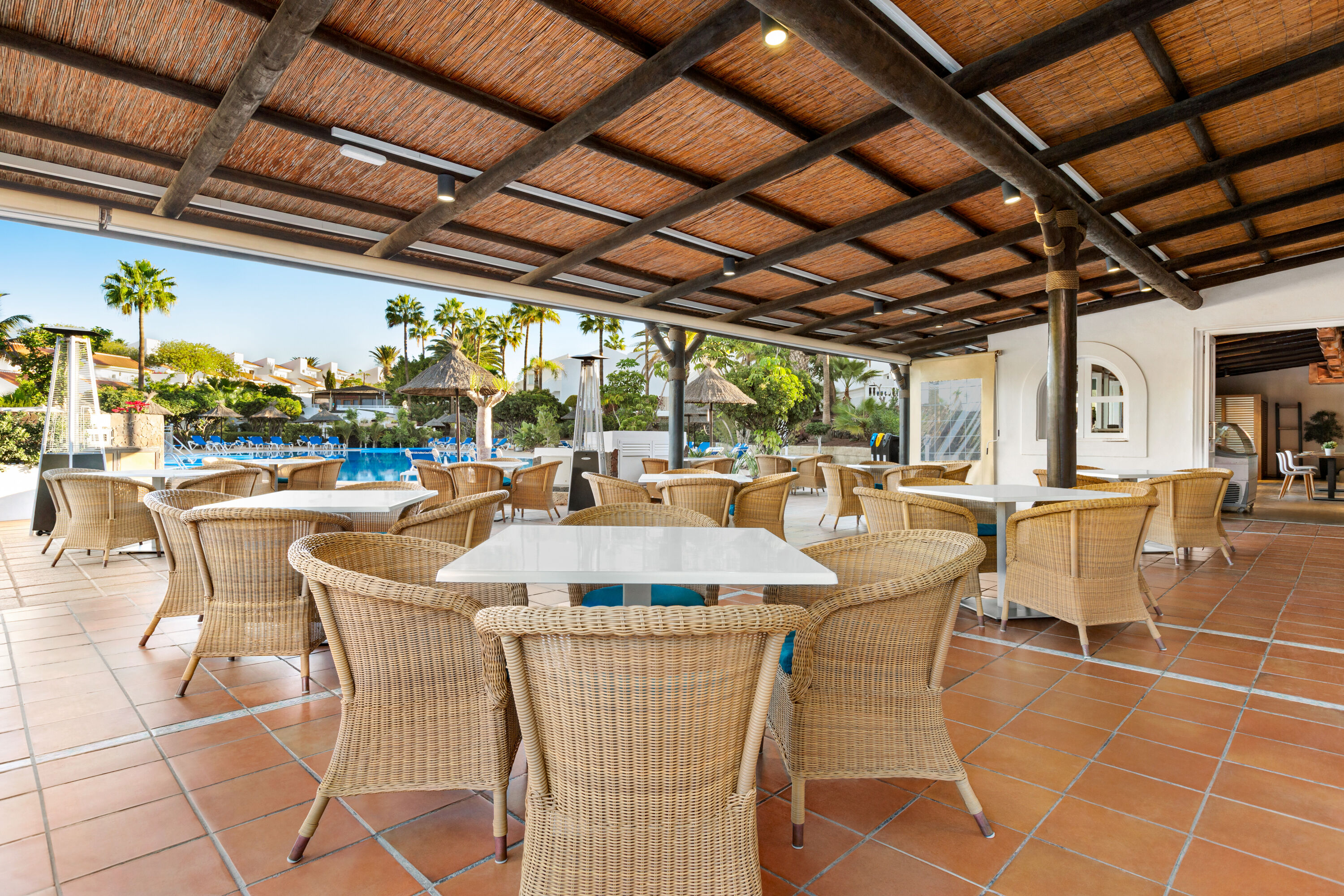 Wyndham Residences Tenerife Golf del Sur bar and grill in San Miguel de Abona, Other than US/Canada
