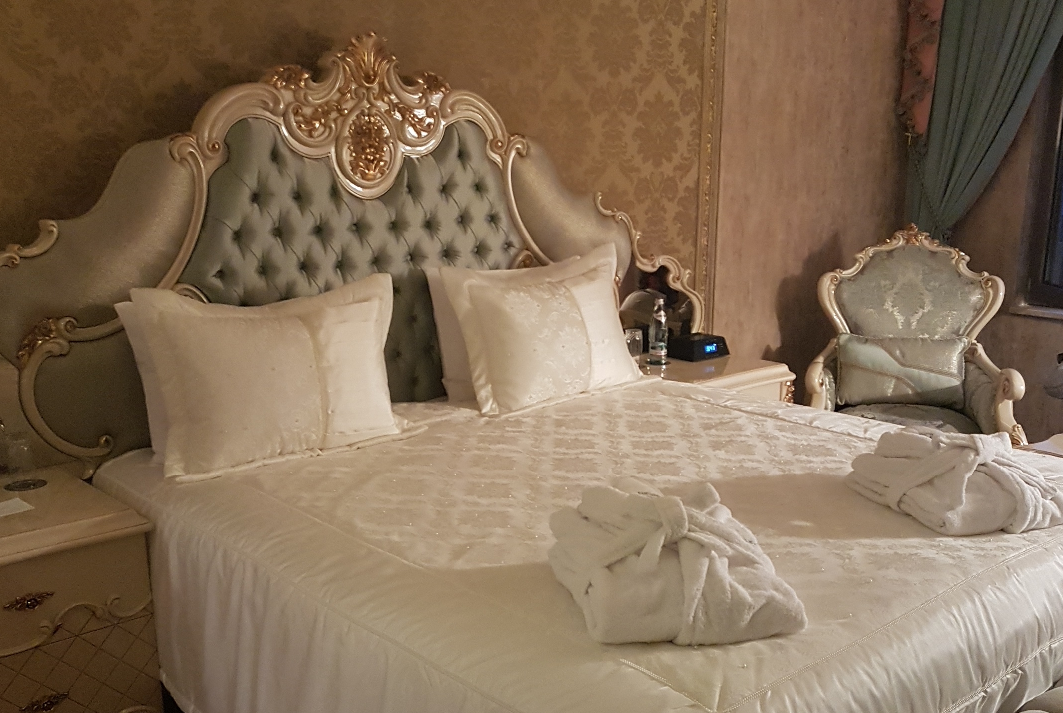 Wyndham Batumi suite in Batumi, Other than US/Canada