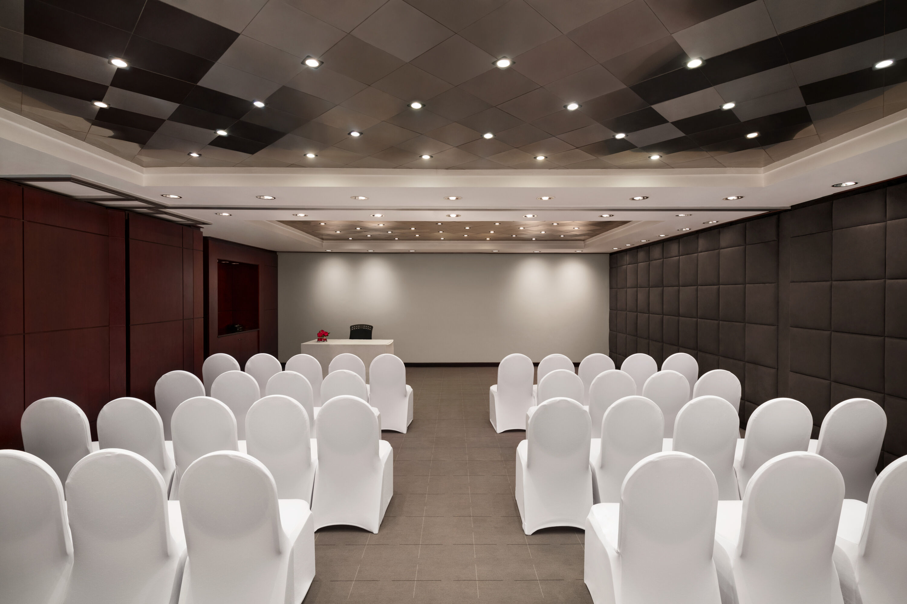 Theatre meeting room at Ramada Plaza by Wyndham Dubai Deira in Dubai, Other than US/Canada