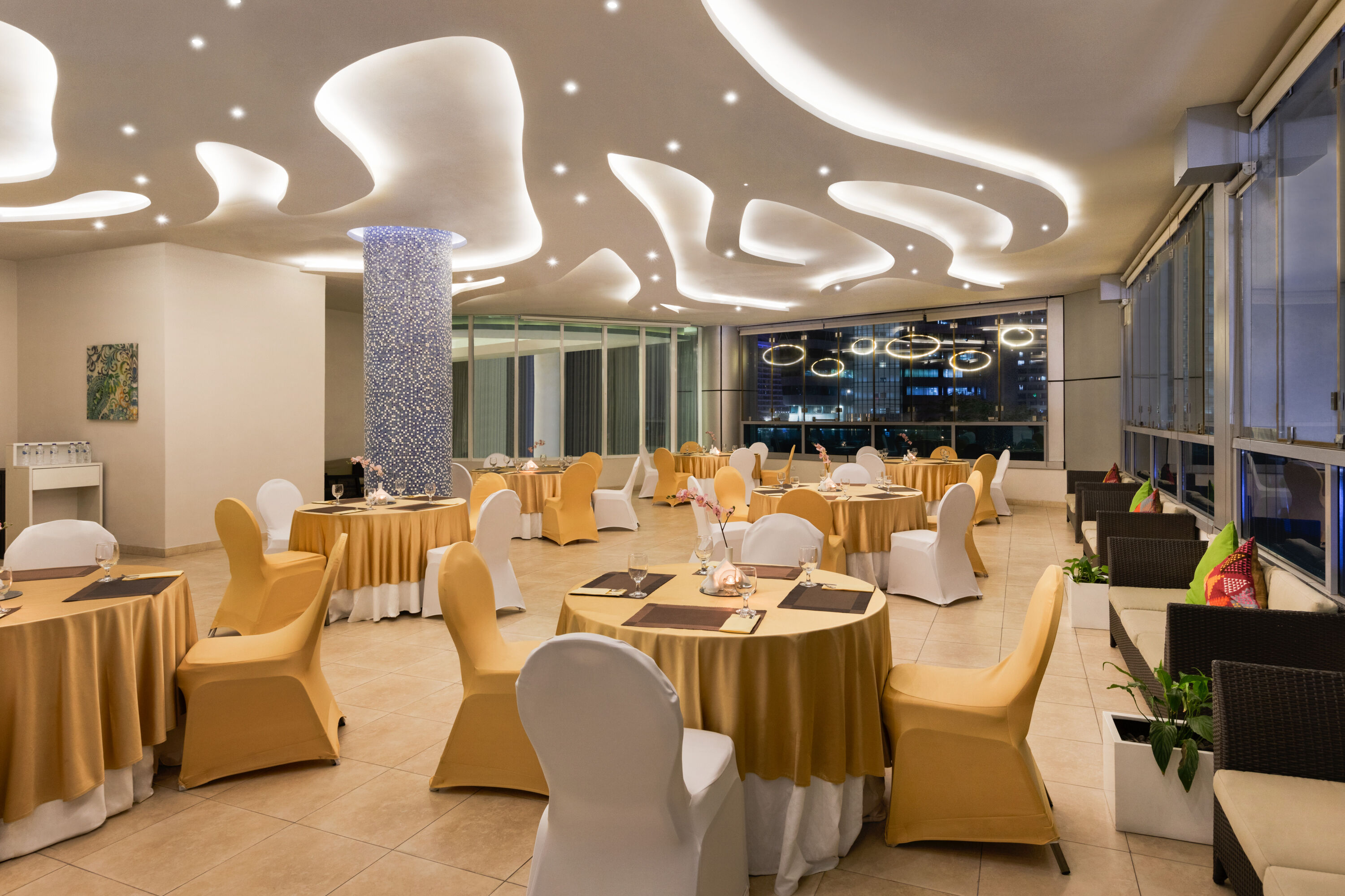 Meeting room banquet rounds at Ramada by Wyndham Dubai Barsha Heights in Dubai, Other than US/Canada