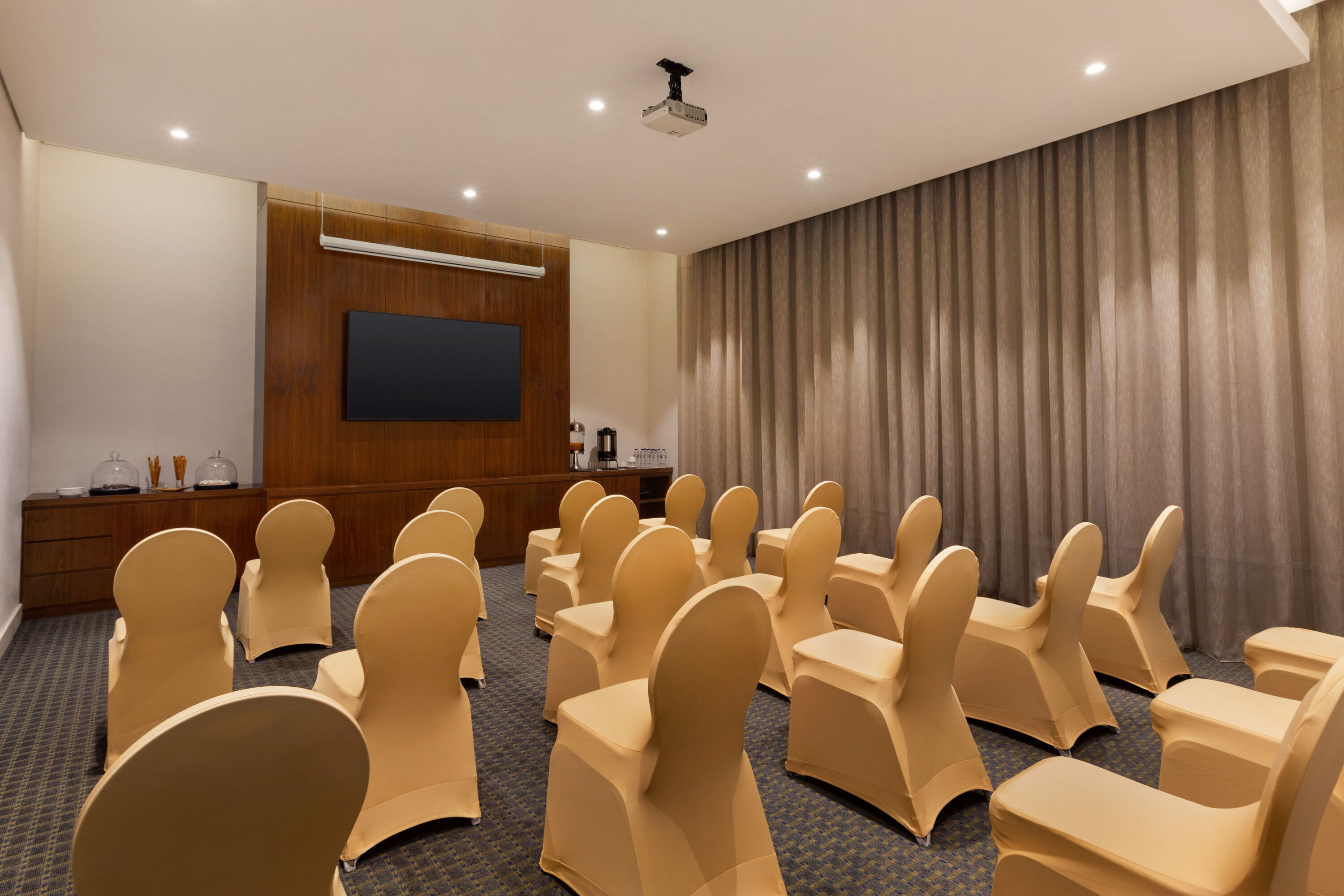Theatre meeting room at Ramada by Wyndham Dubai Barsha Heights in Dubai, Other than US/Canada