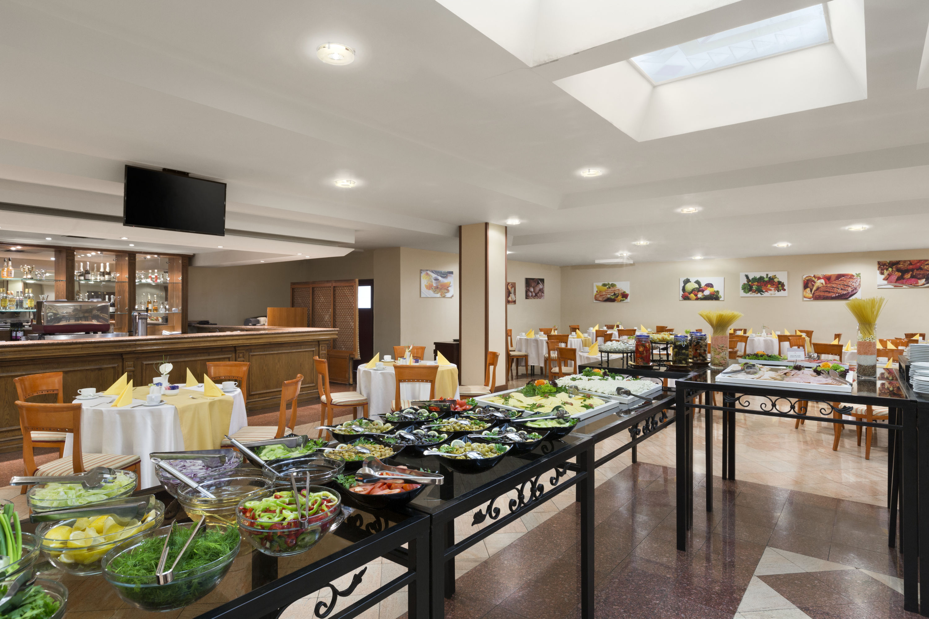 Ramada by Wyndham Sofia City Center restaurant in Sofia, Other than US/Canada