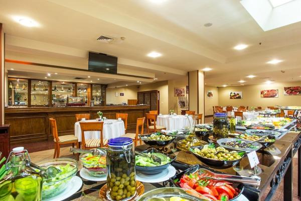 Ramada by Wyndham Sofia City Center restaurant in Sofia, Other than US/Canada