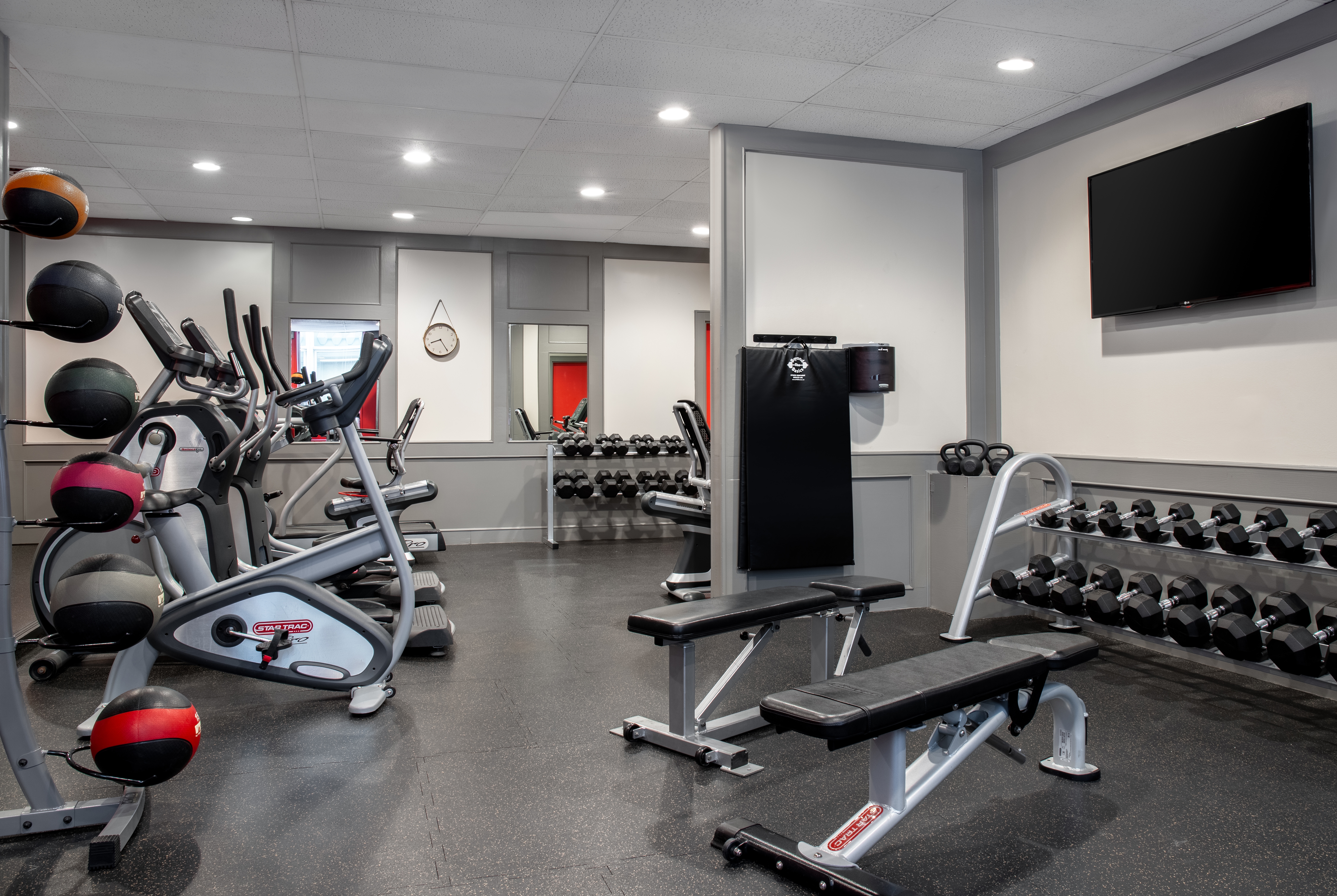 Fitness room at Ramada Plaza by Wyndham Calgary Downtown in Calgary, Alberta