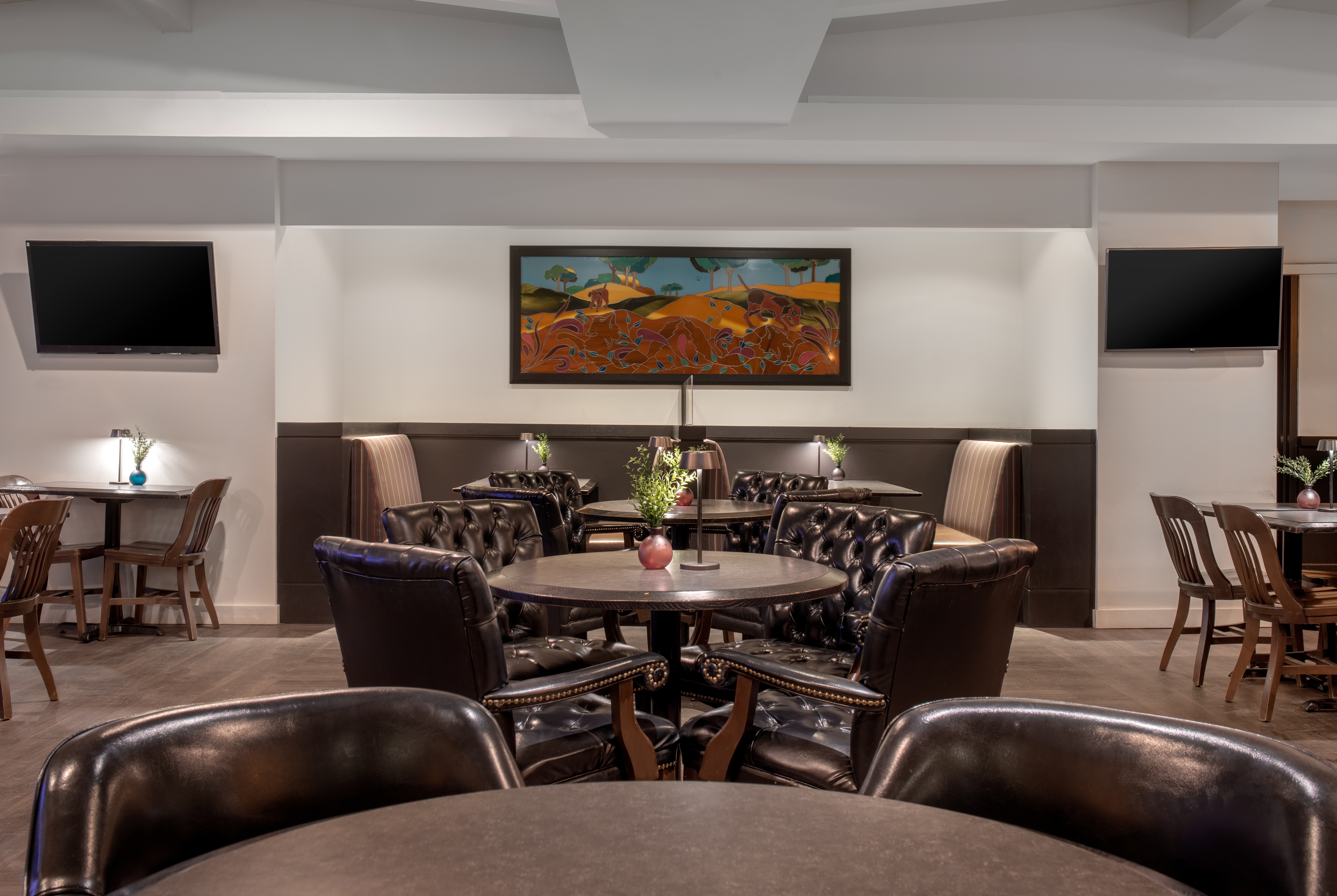 Ramada Plaza by Wyndham Calgary Downtown restaurant in Calgary, Alberta