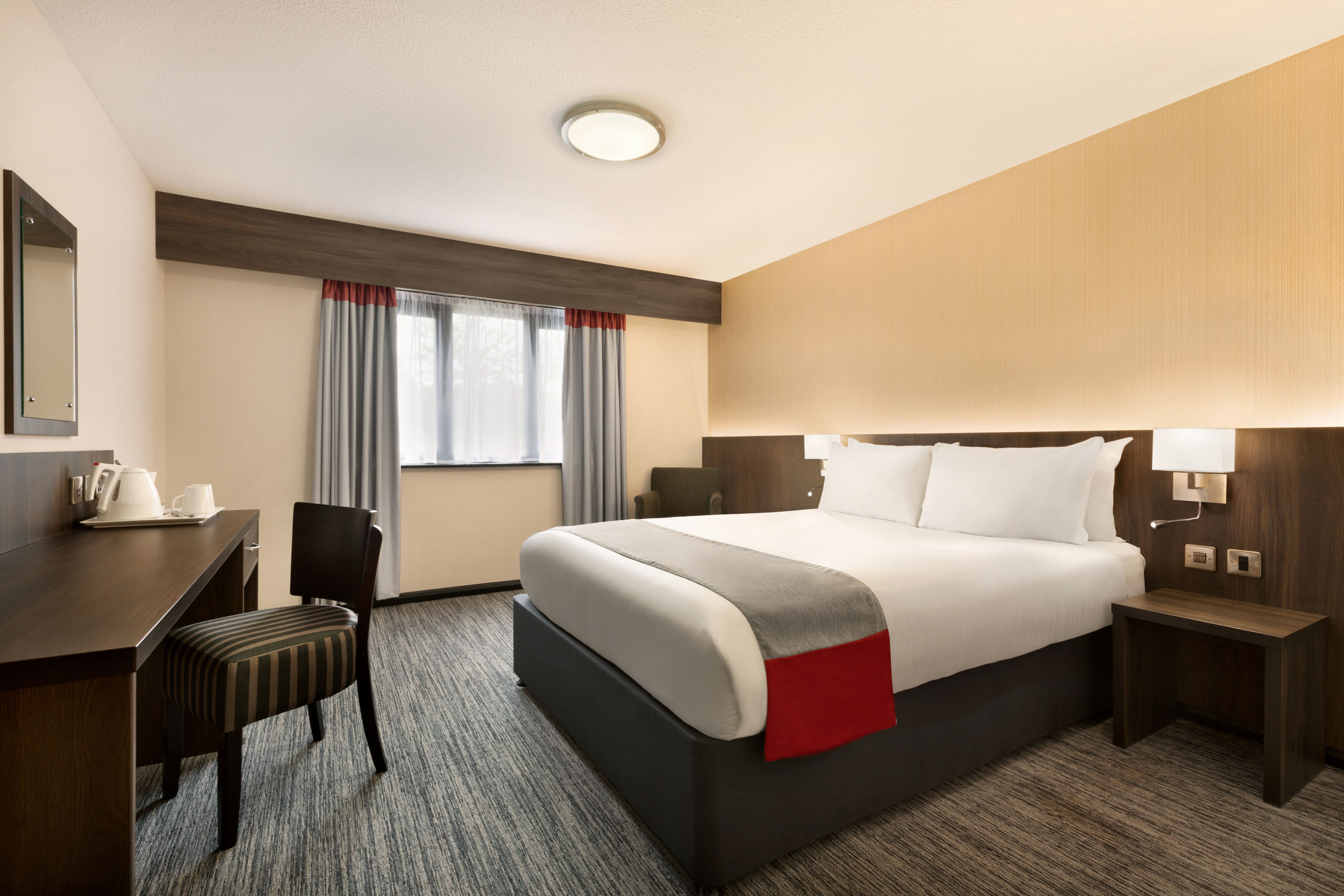Guest room at the Ramada by Wyndham Bristol West in Bristol, Other than US/Canada