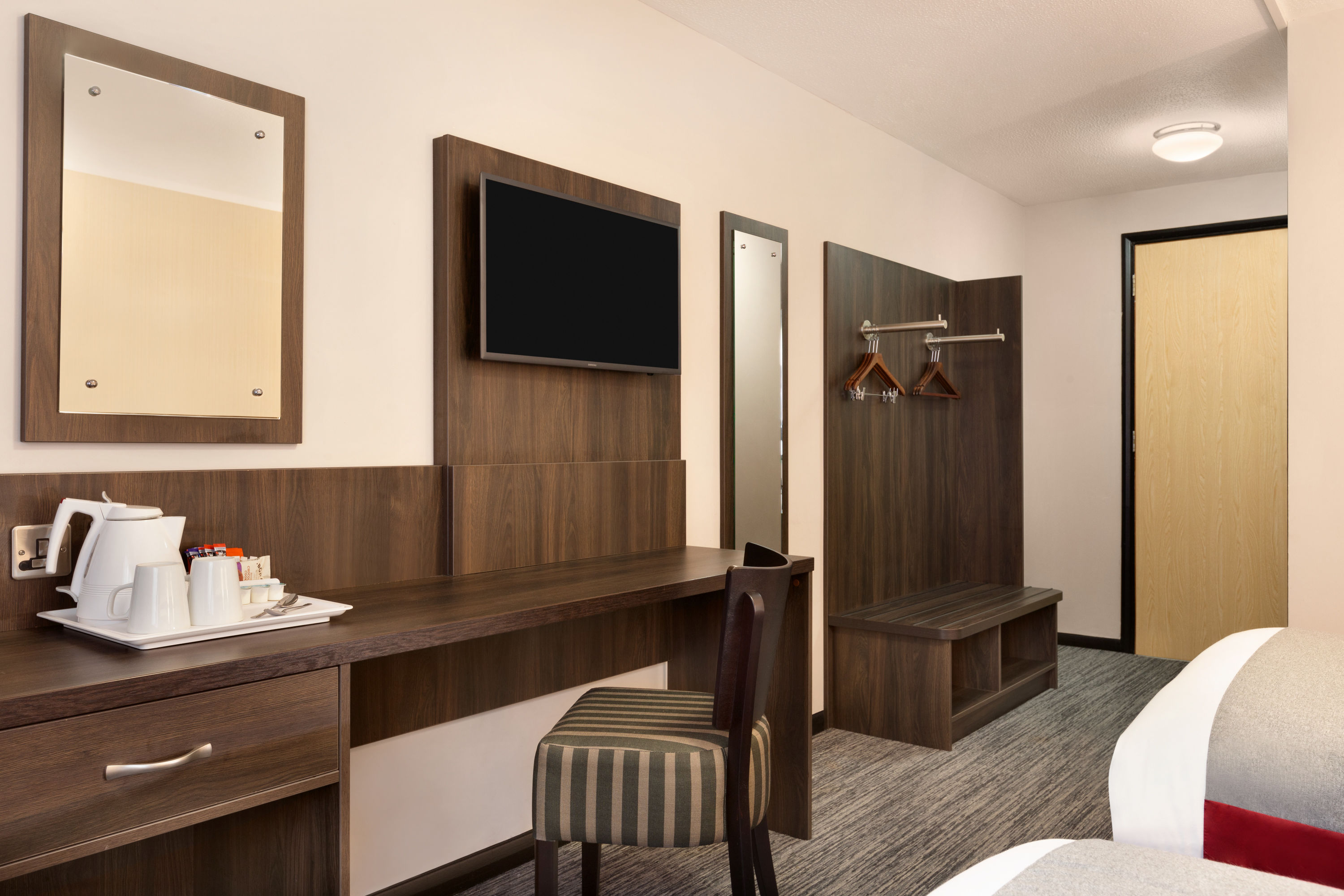 Guest room at the Ramada by Wyndham Bristol West in Bristol, Other than US/Canada